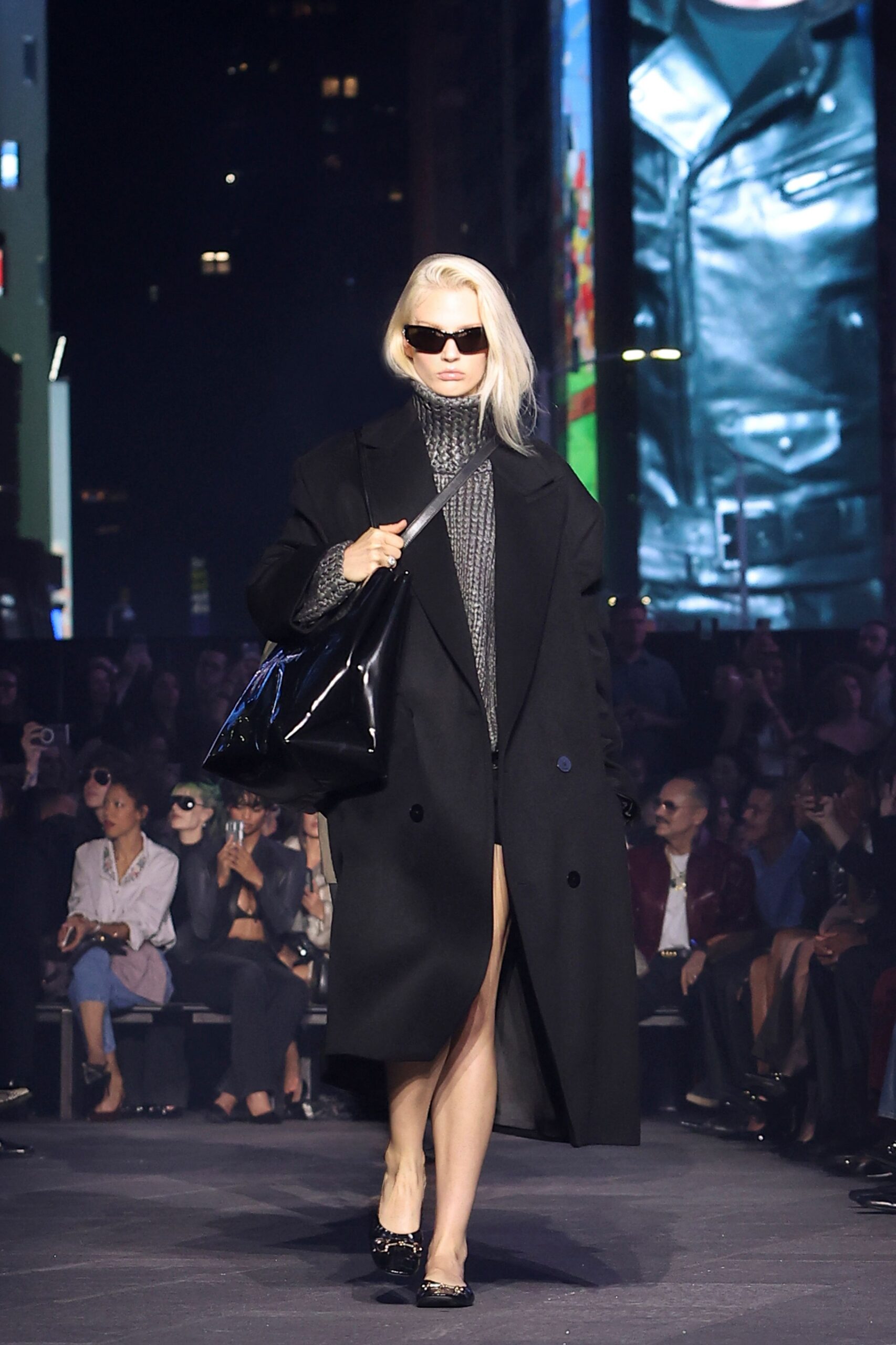 black wool long-sleeve collared oversized buttoned coat