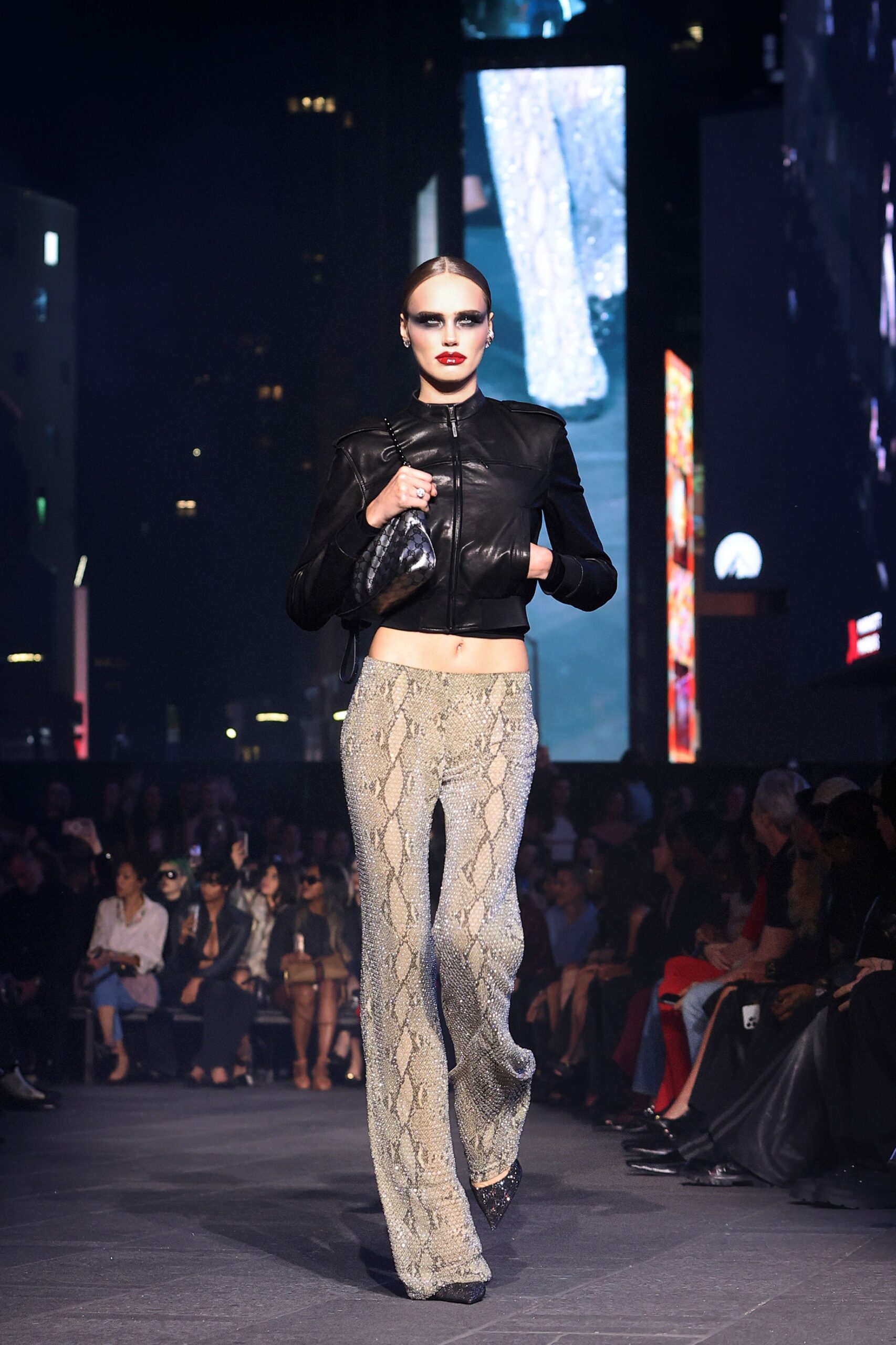 Gucci Resort 2027 Look 43
