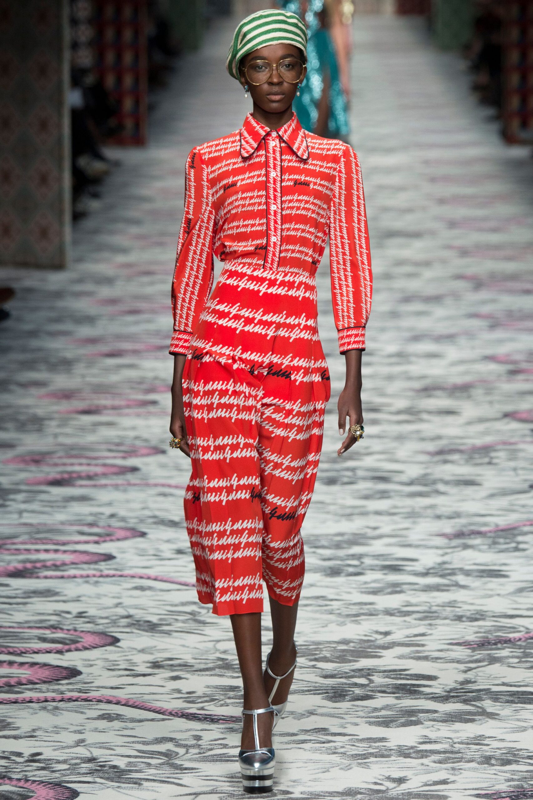 Gucci Spring 2016 Ready-to-Wear Look 8