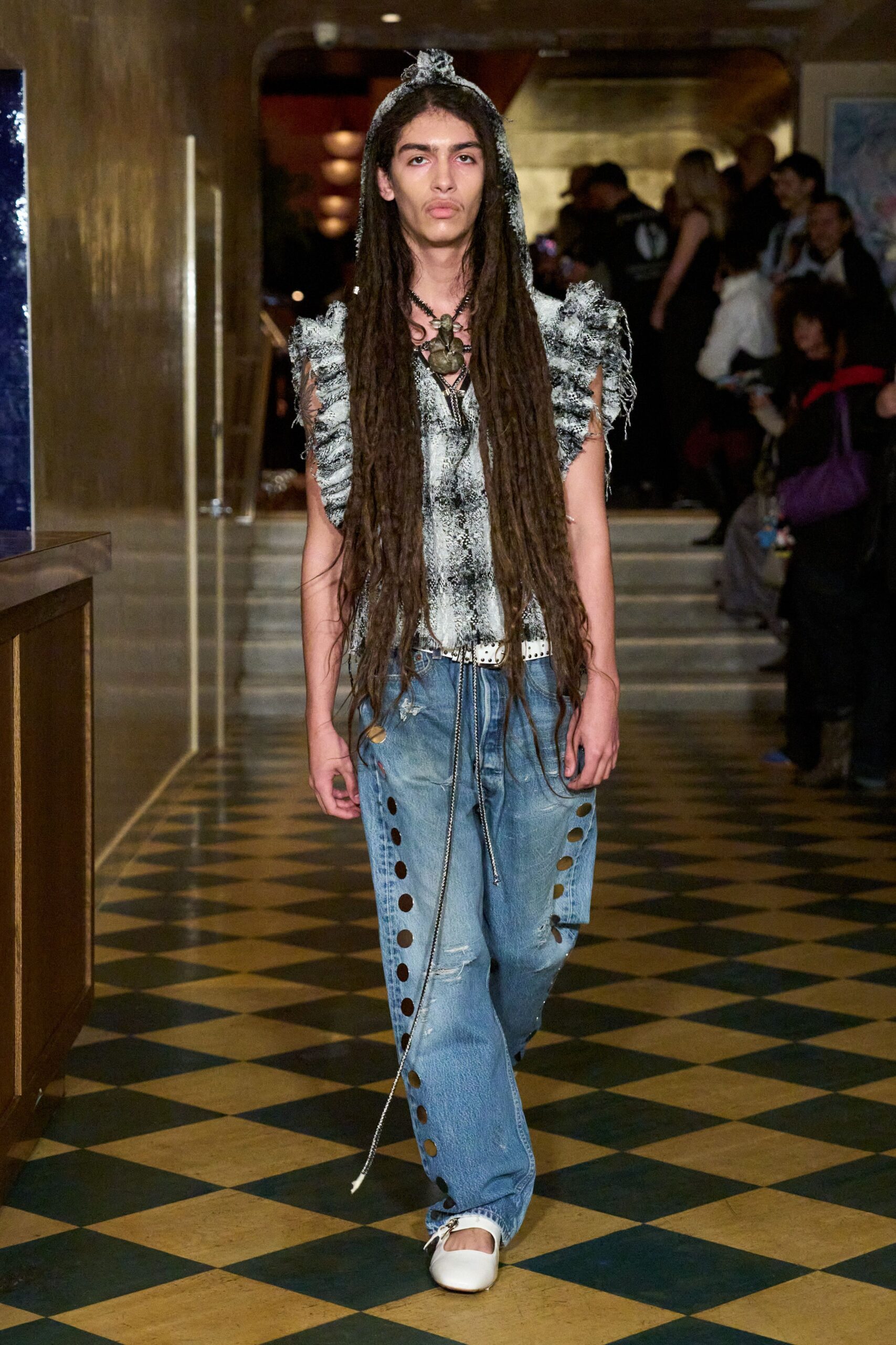 blue denim relaxed distressed buttoned pants