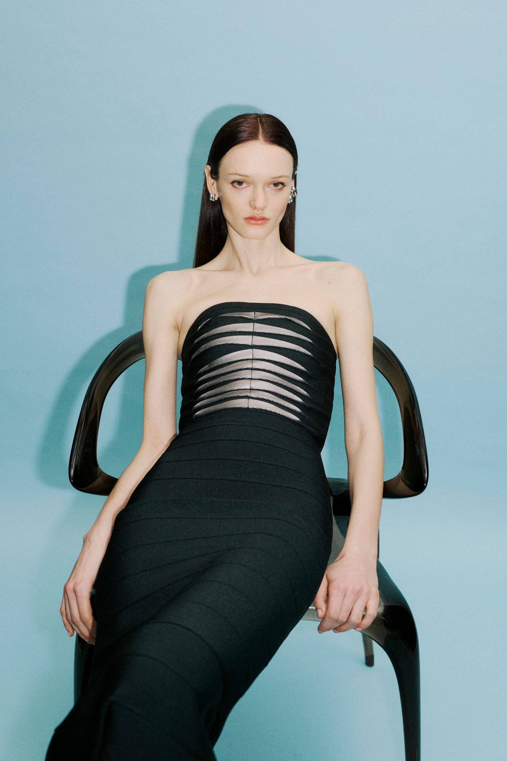 black fitted strapless gown