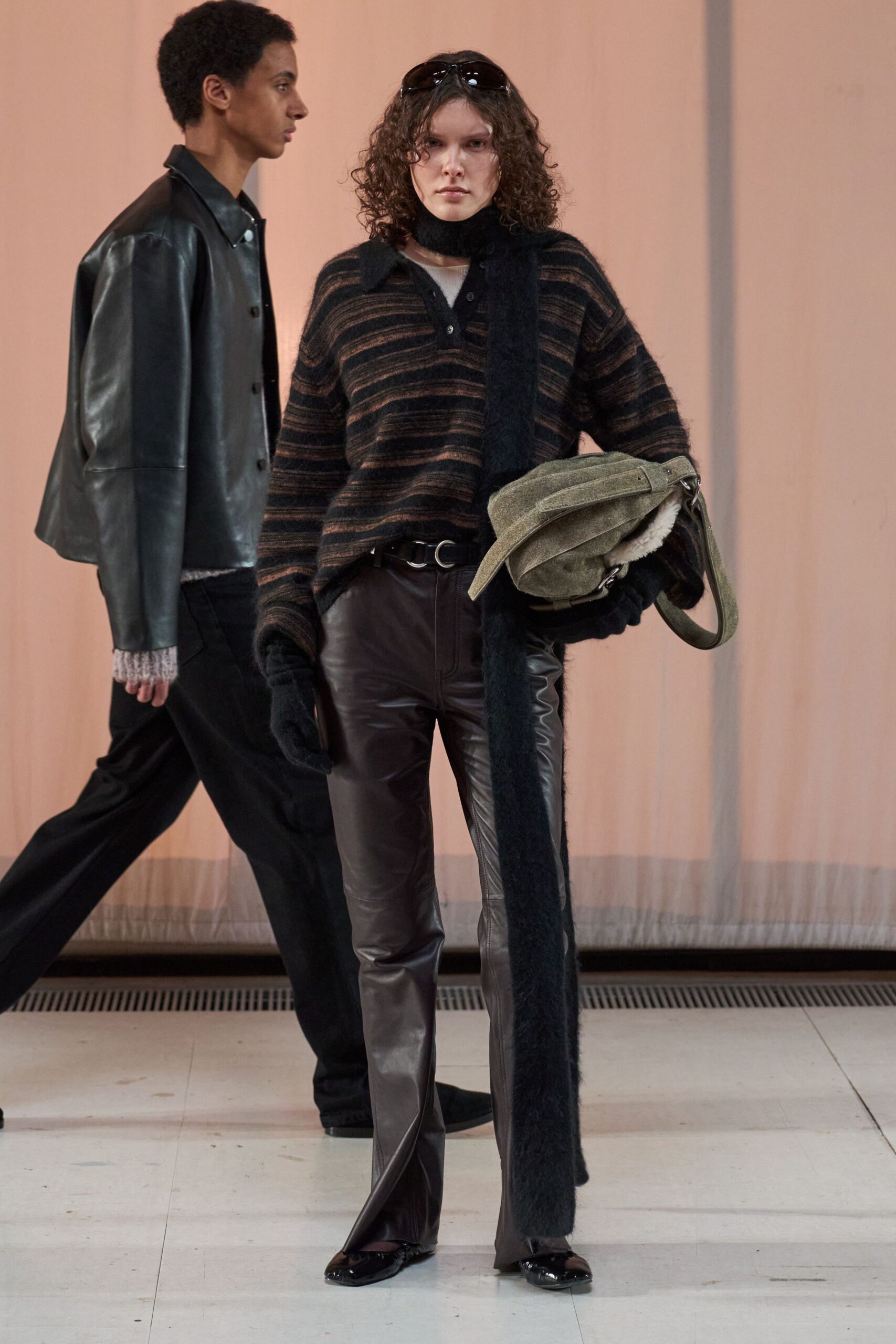 black wool long-sleeve collared fitted striped sweater