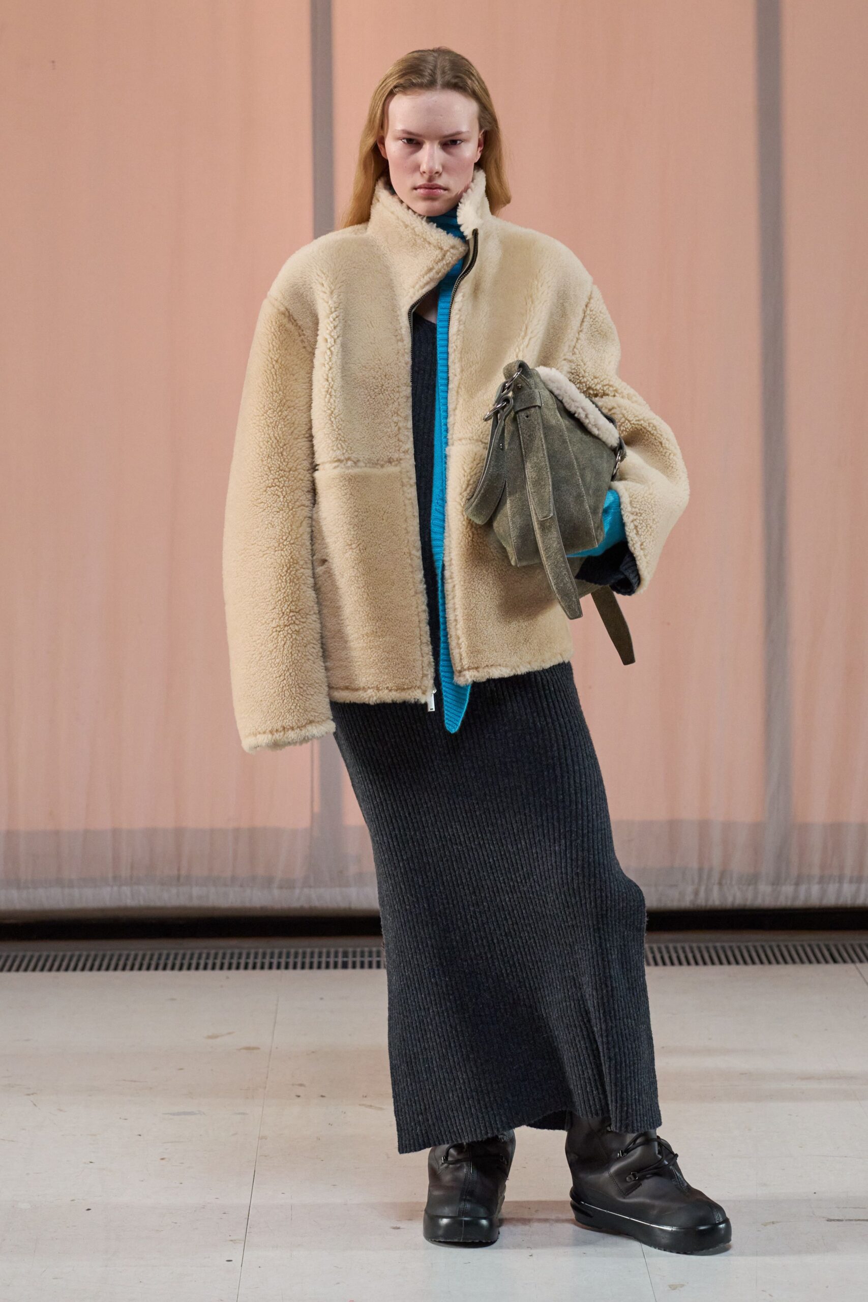 beige faux-fur long-sleeve collared oversized coat