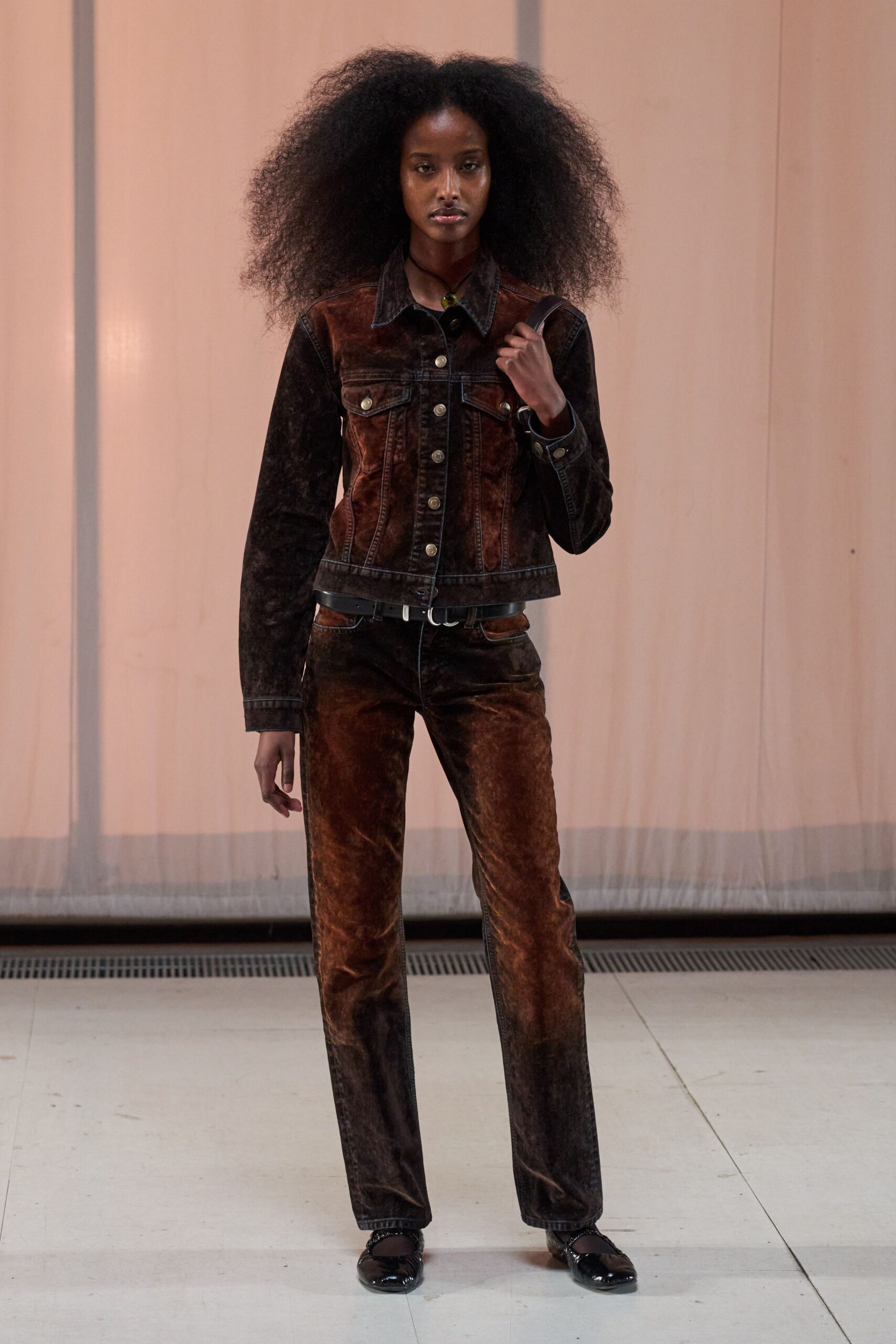 brown velvet long-sleeve collared fitted buttoned jacket