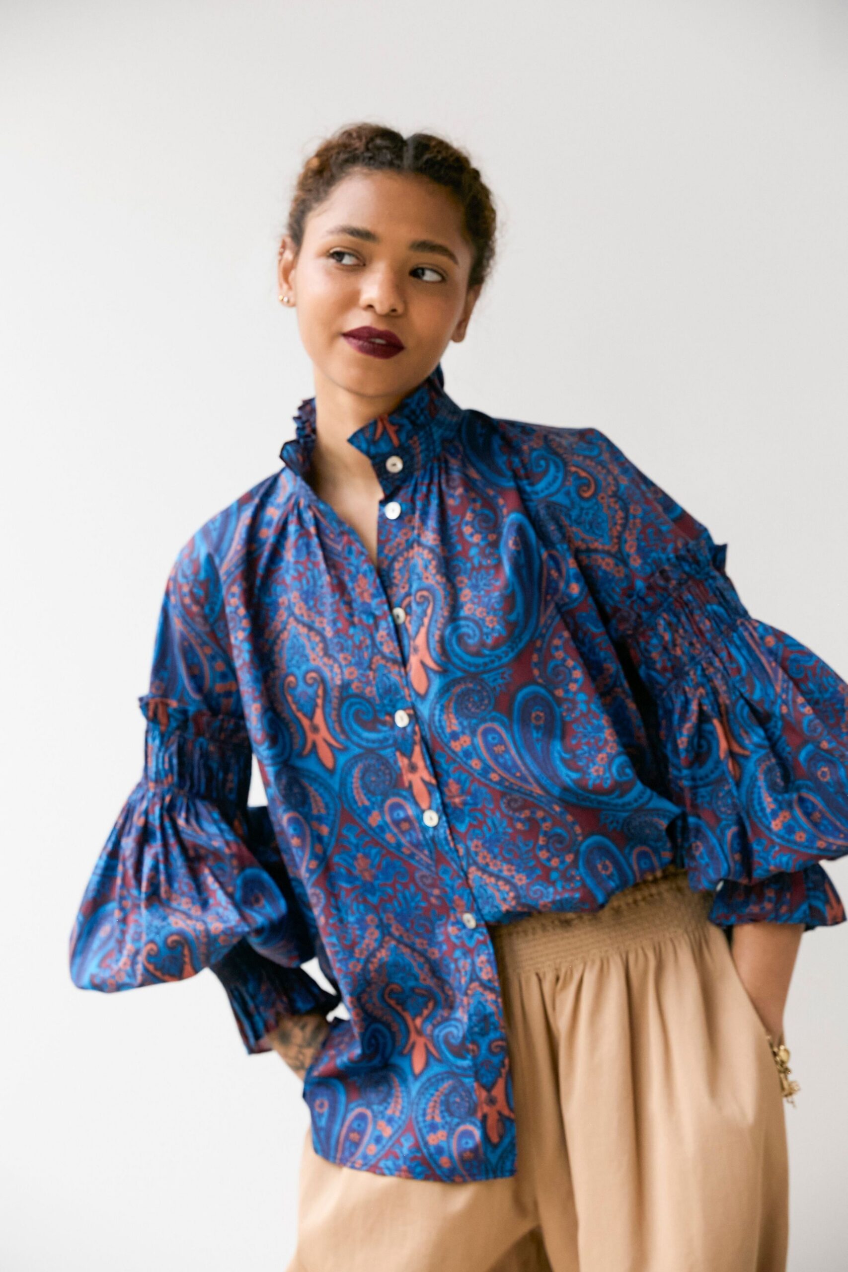 blue cotton long-sleeve collared relaxed printed ruffled shirt