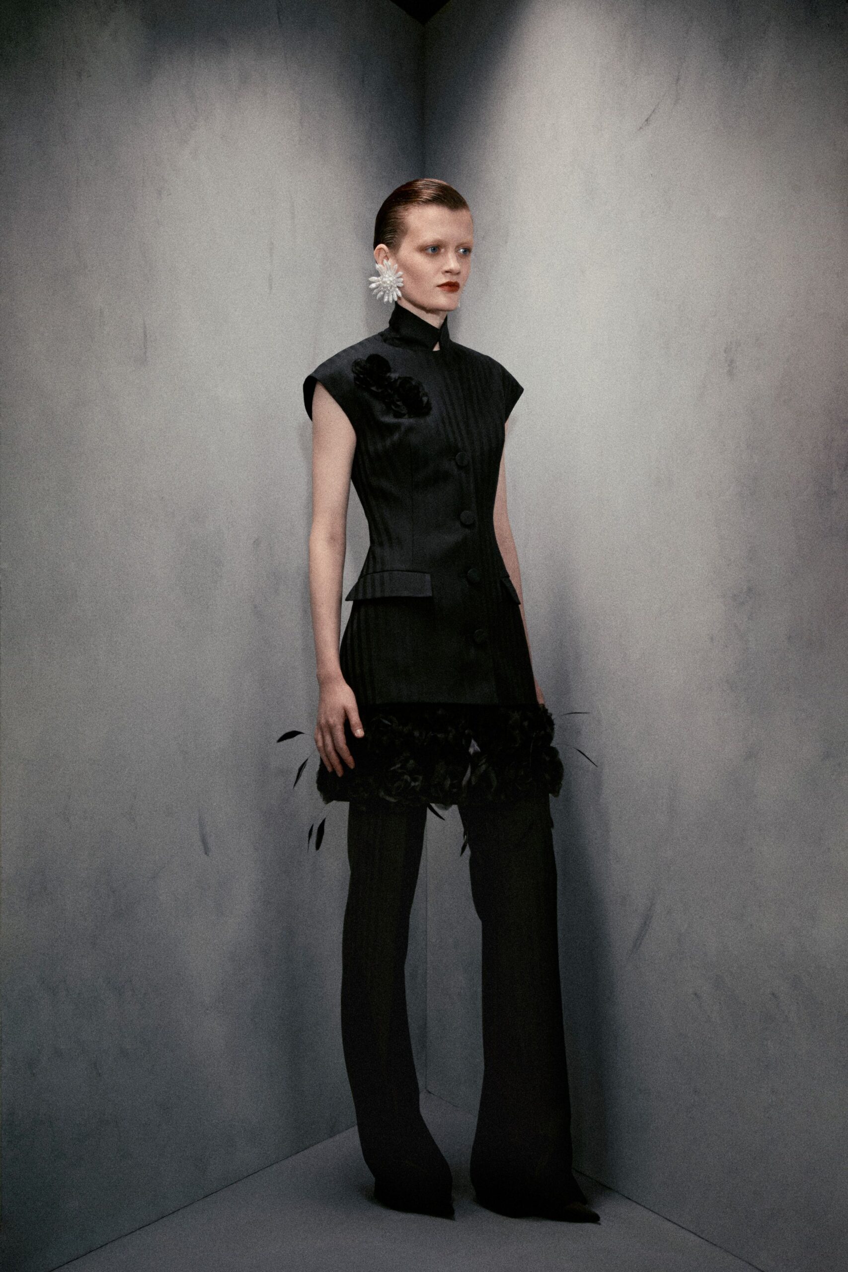 black silk short-sleeve collared fitted pleated buttoned dress