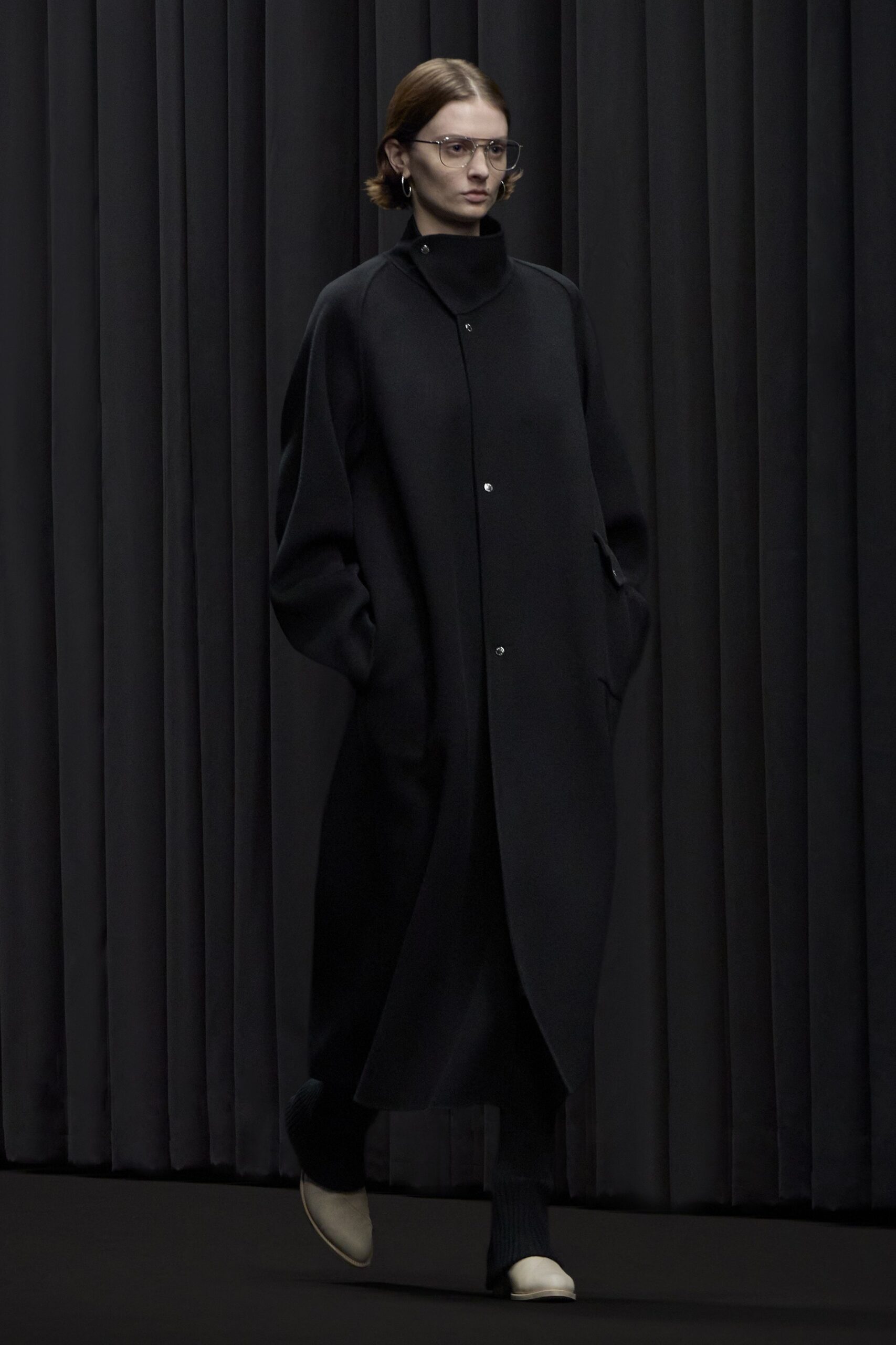 black wool long-sleeve collared relaxed buttoned maxi coat
