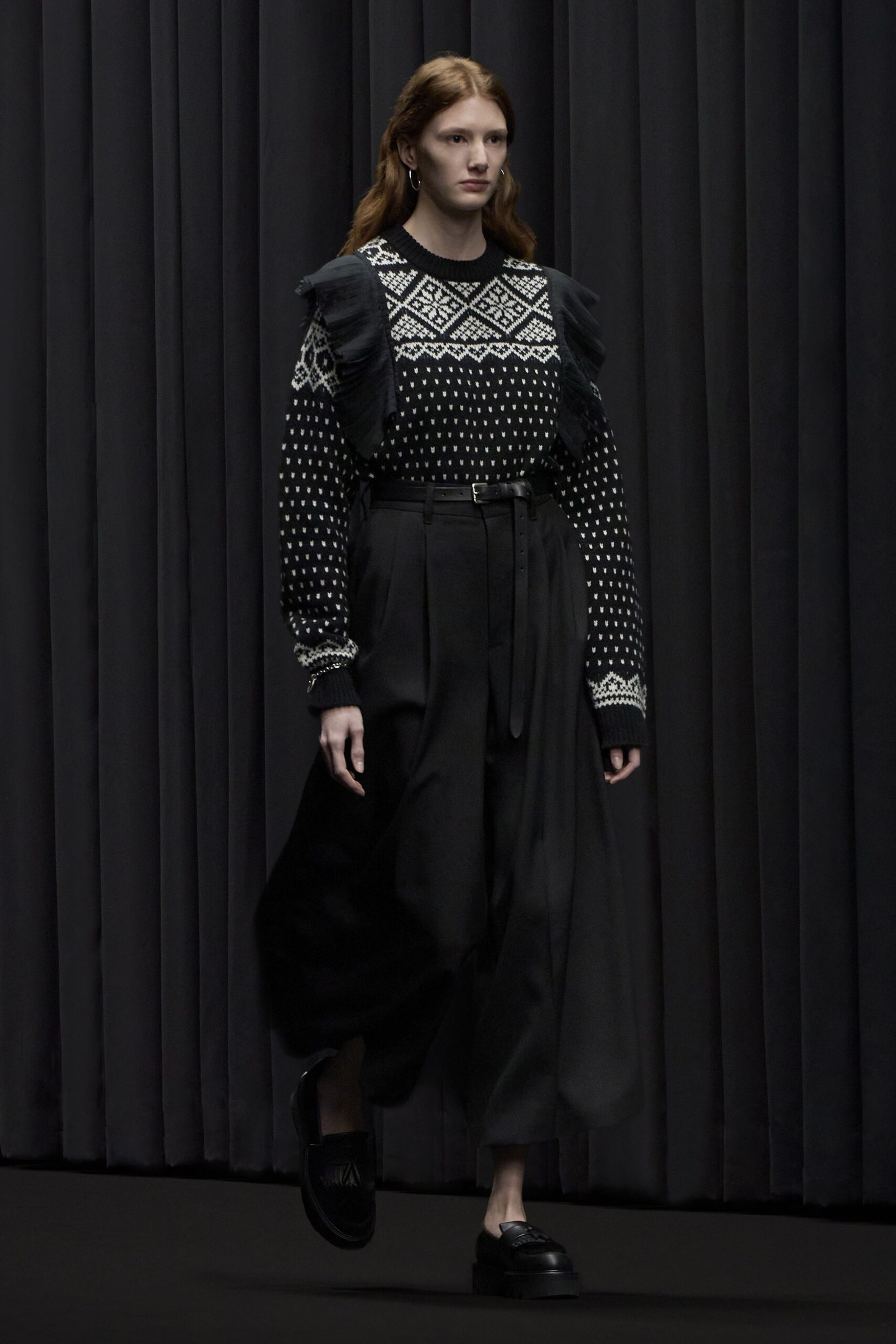 black cotton long-sleeve collared fitted ruffled top