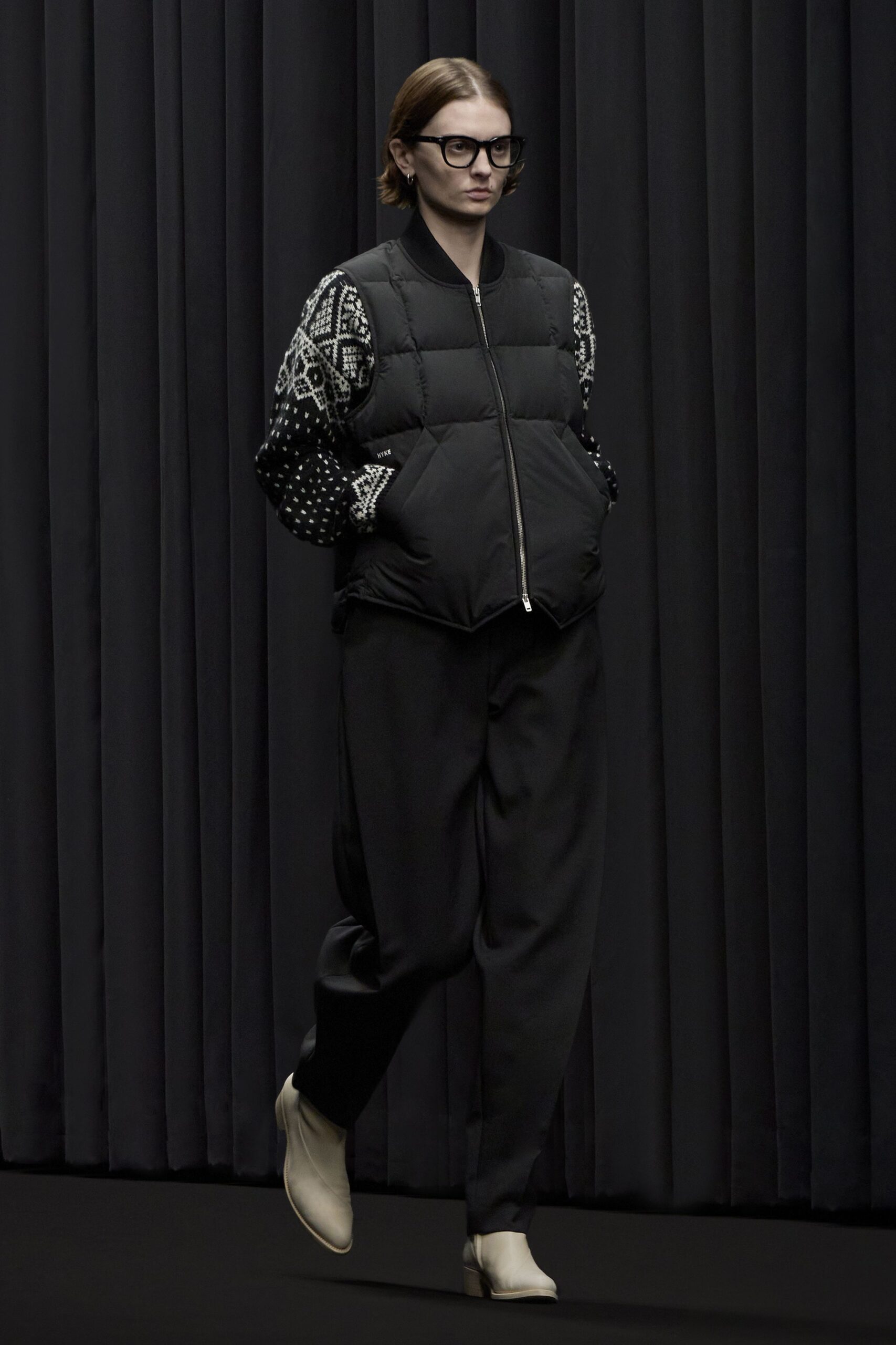 black cotton long-sleeve collared relaxed zippered embroidered jacket