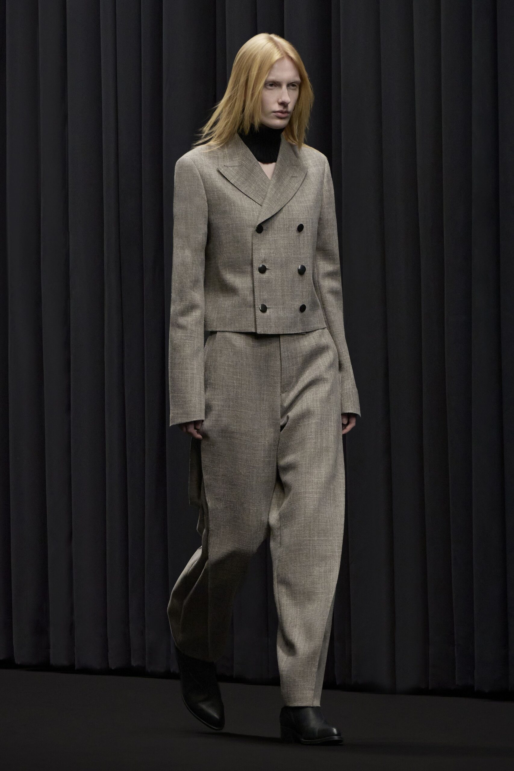 beige tweed long-sleeve collared tailored blazer