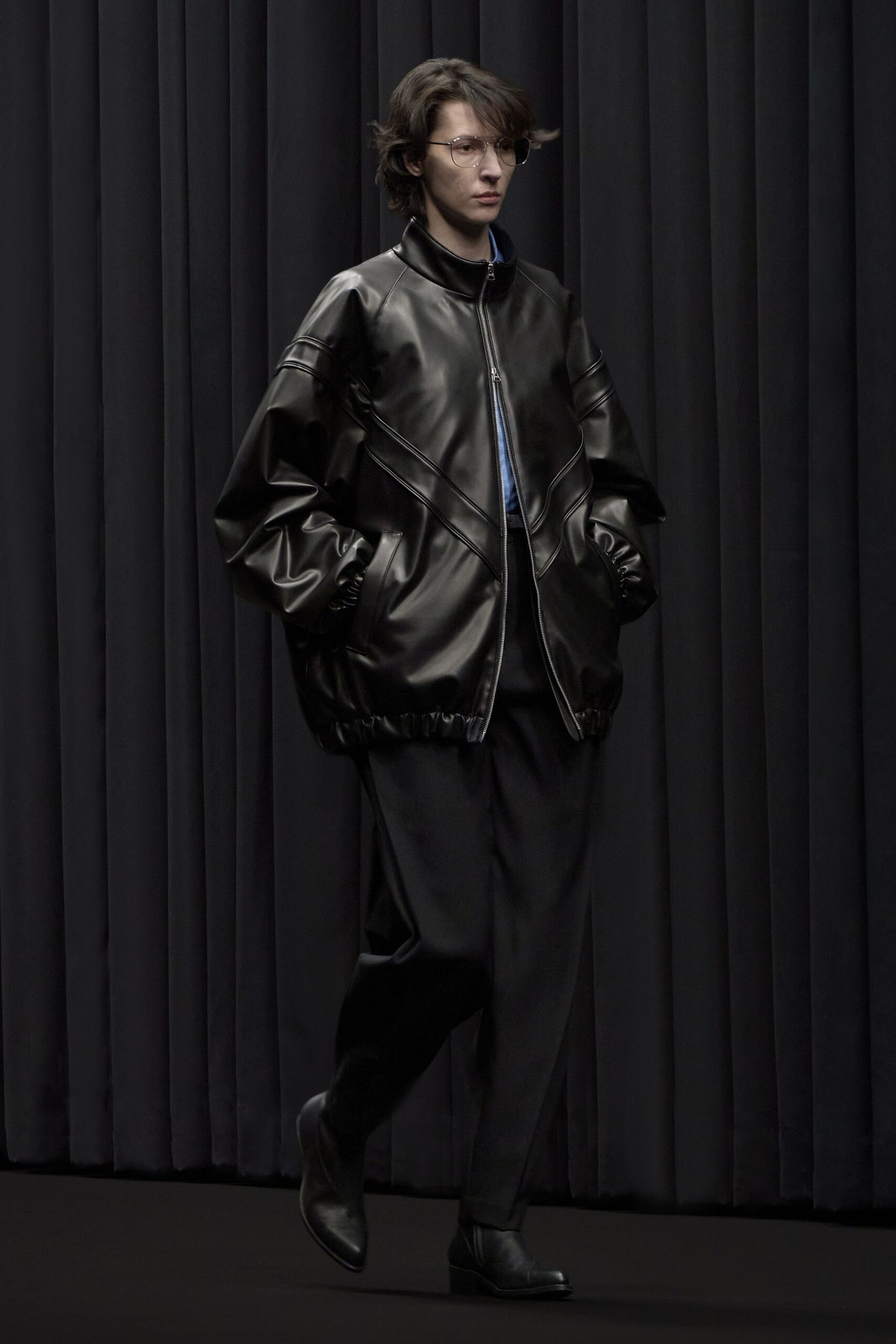 black leather long-sleeve collared oversized zippered jacket