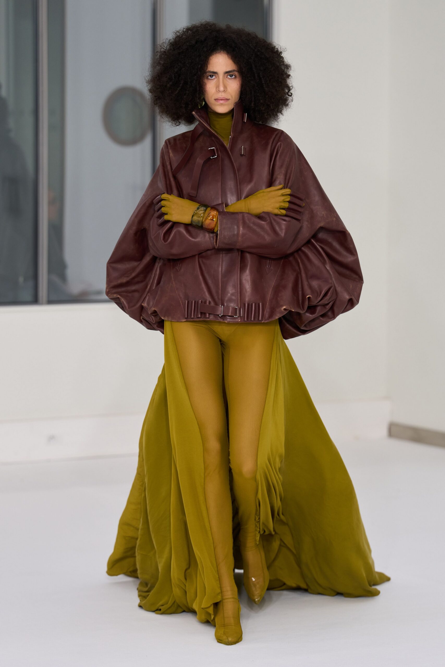 brown leather long-sleeve collared oversized zippered jacket