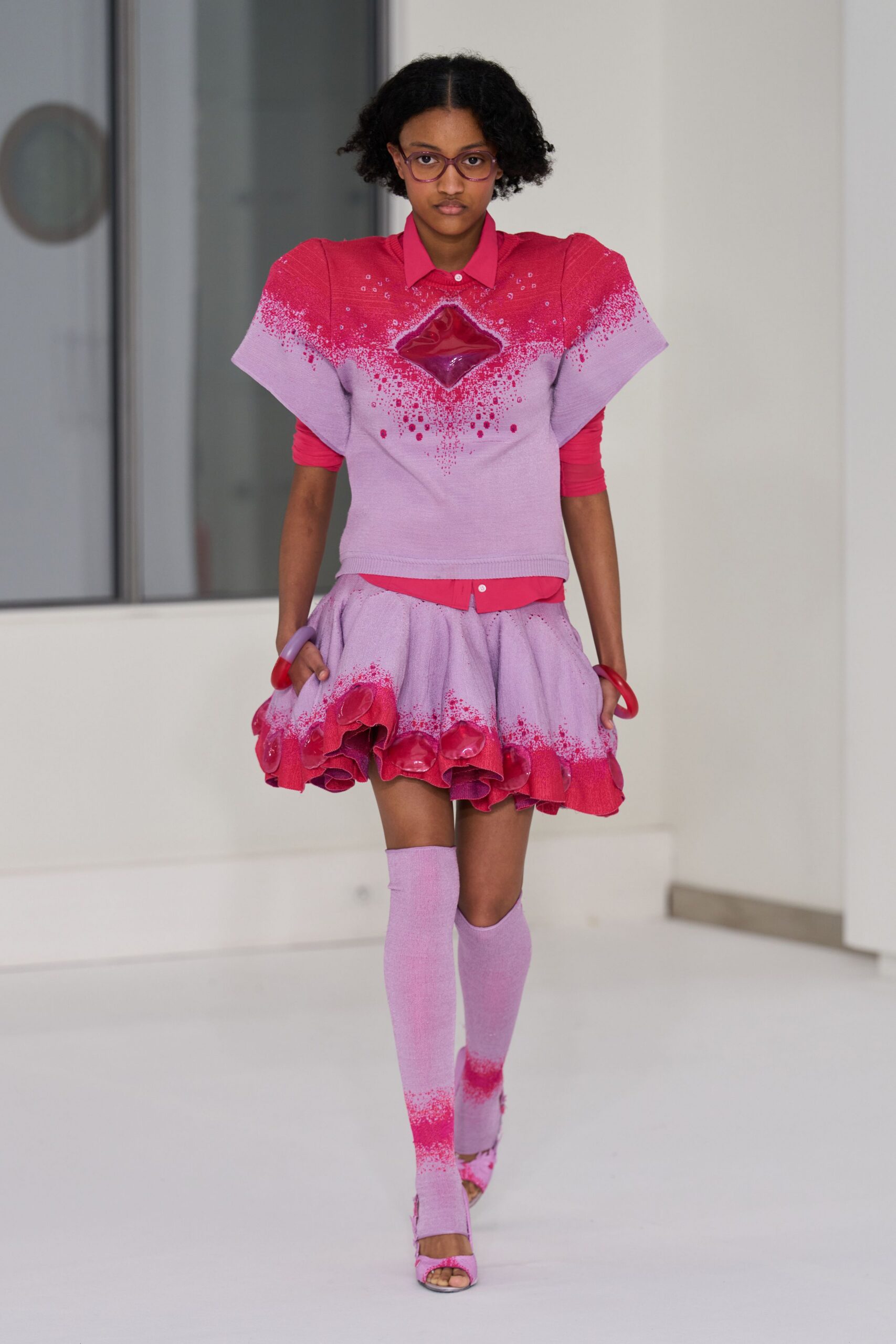 pink cotton short-sleeve collared fitted ruffled layered top