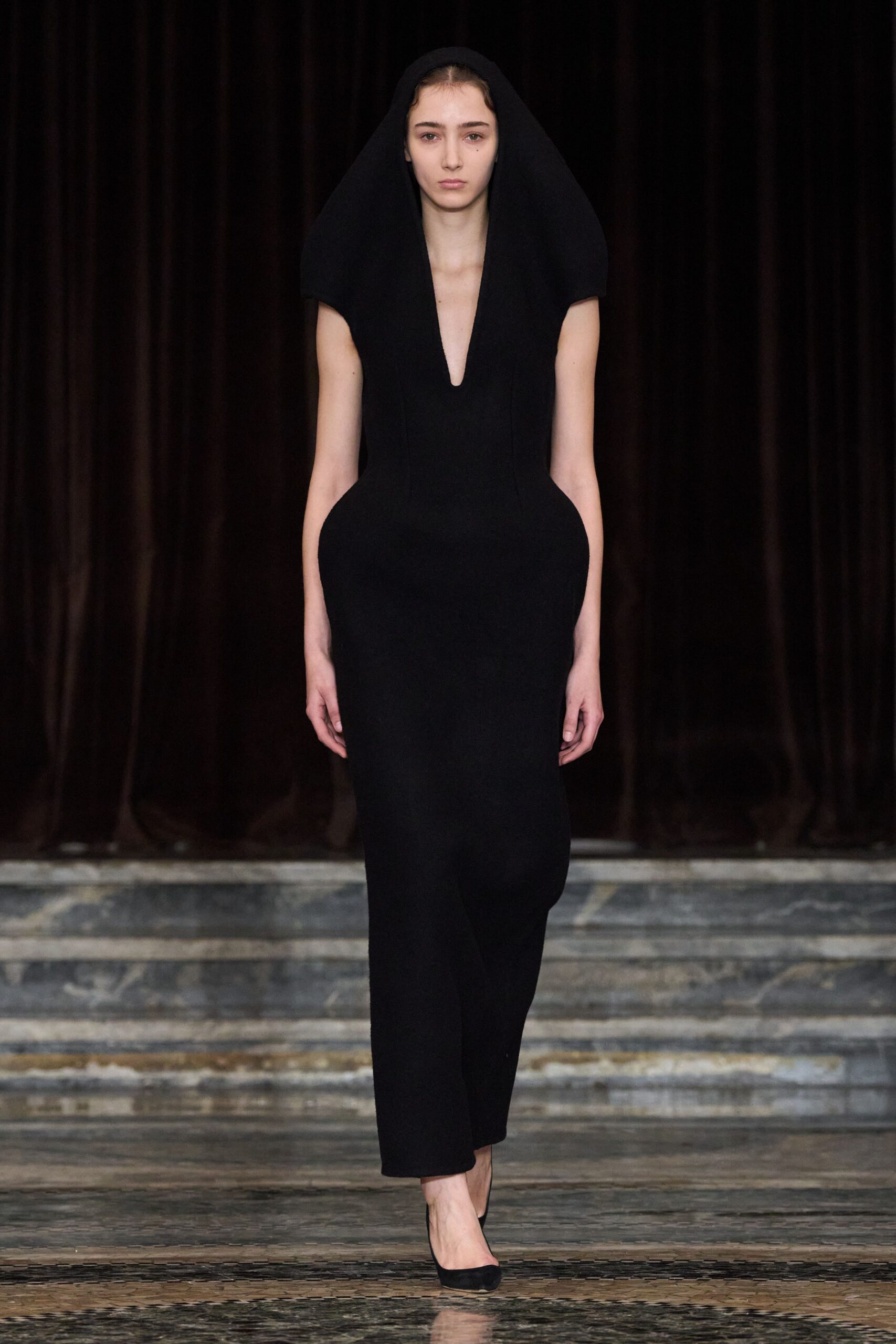 black fitted gown with shoes