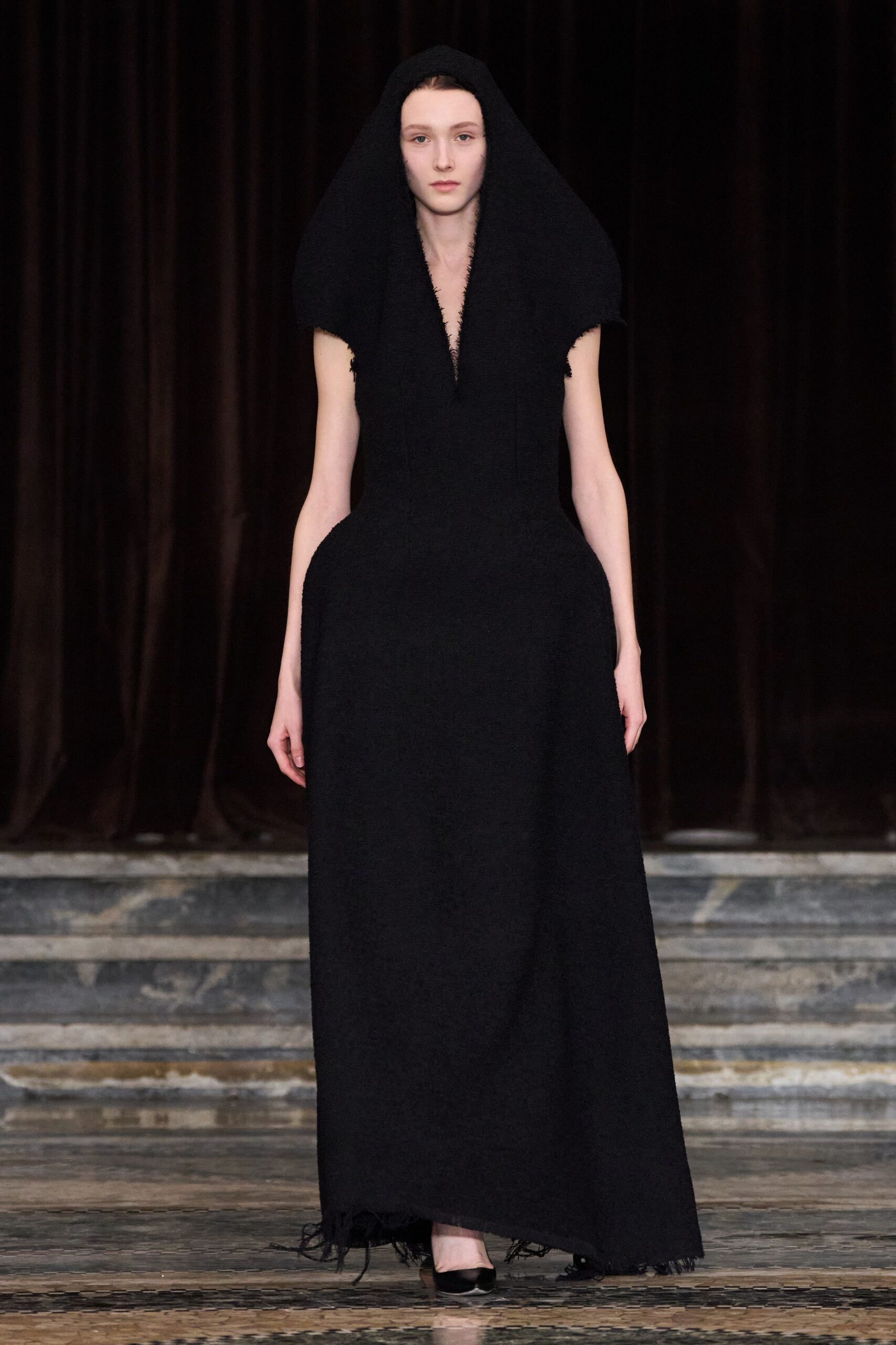 black wool sleeveless gown with shoes