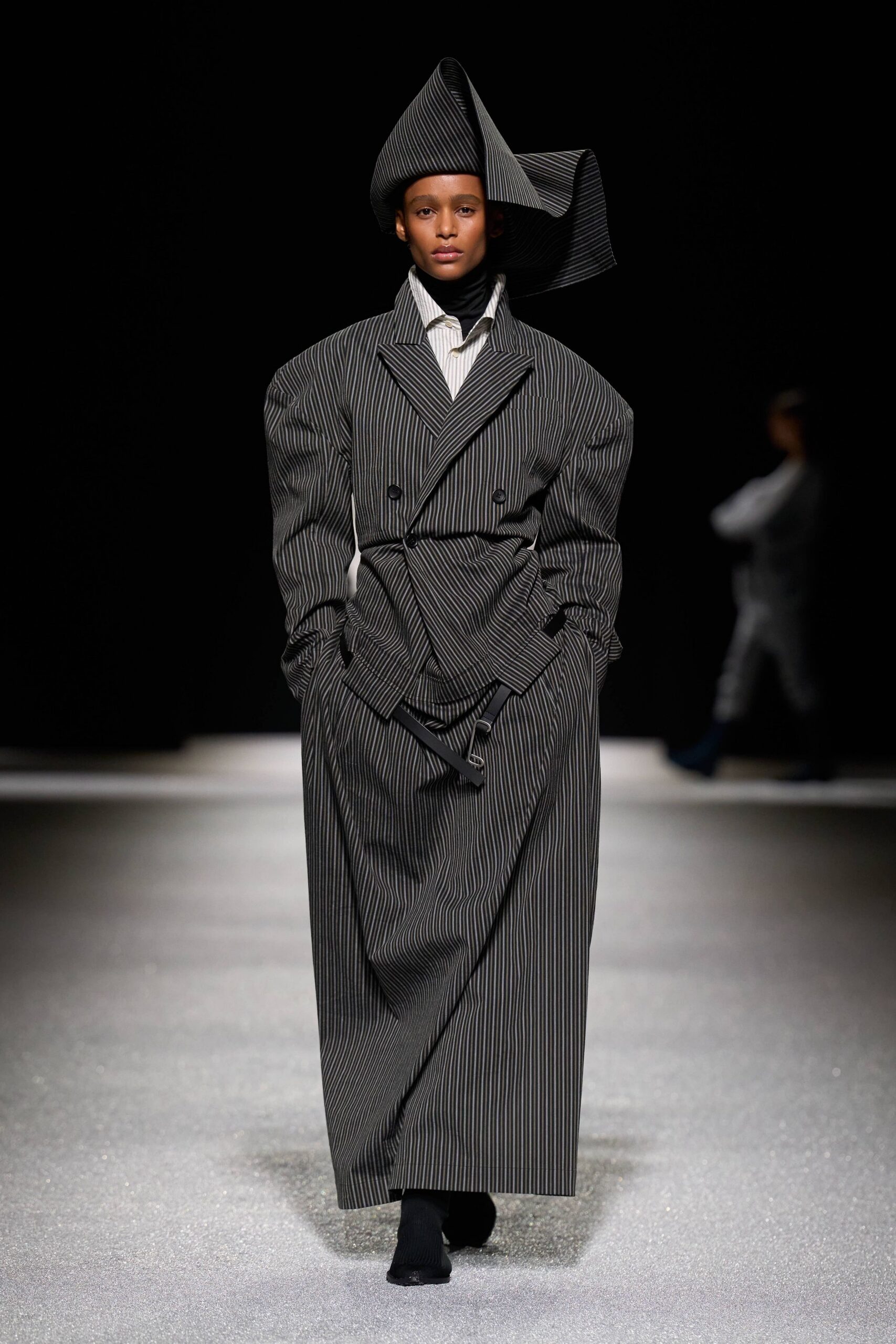 black cotton structured hat