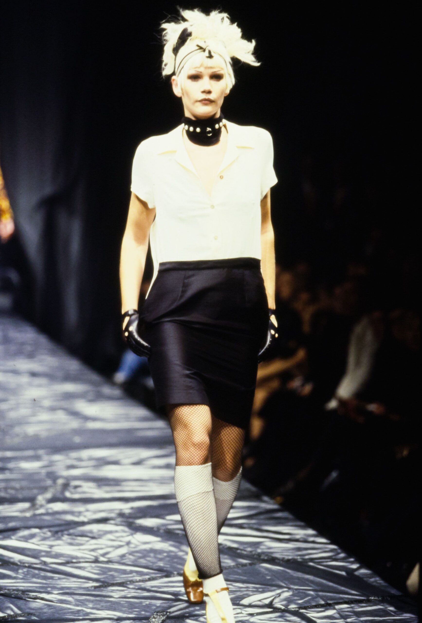 white shirt black pencil skirt