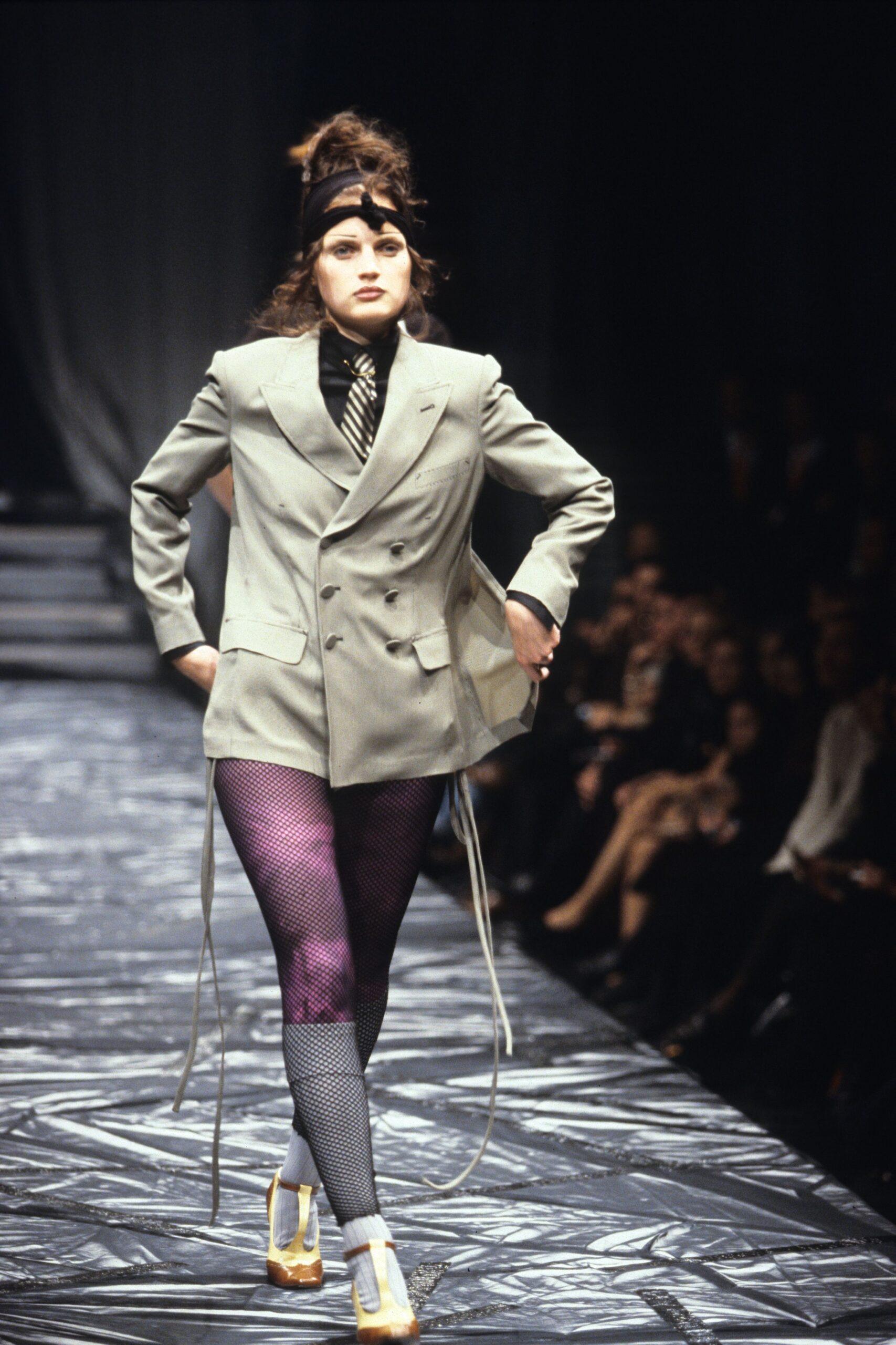 gray tailored blazer with printed pants