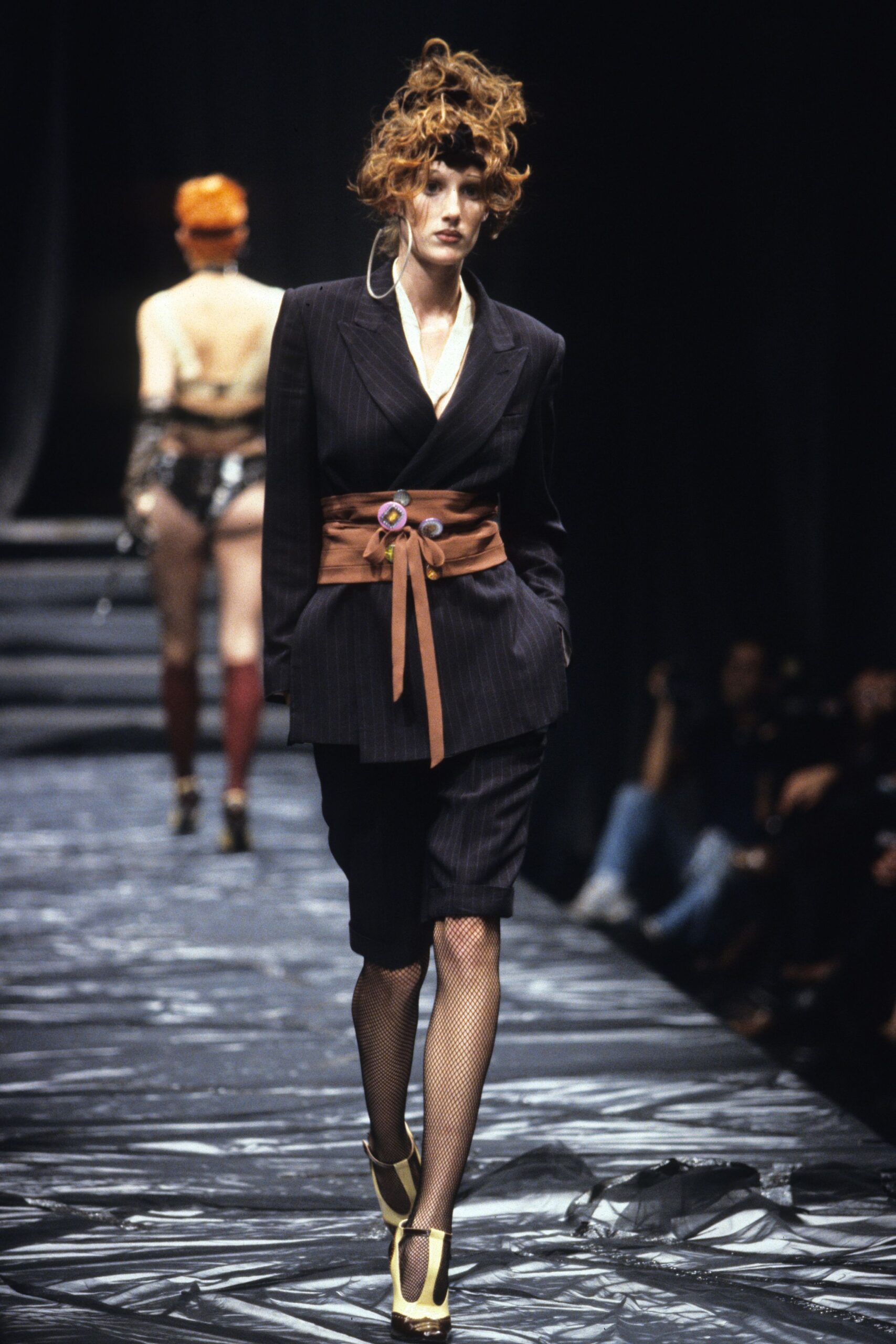 brown leather belted belt