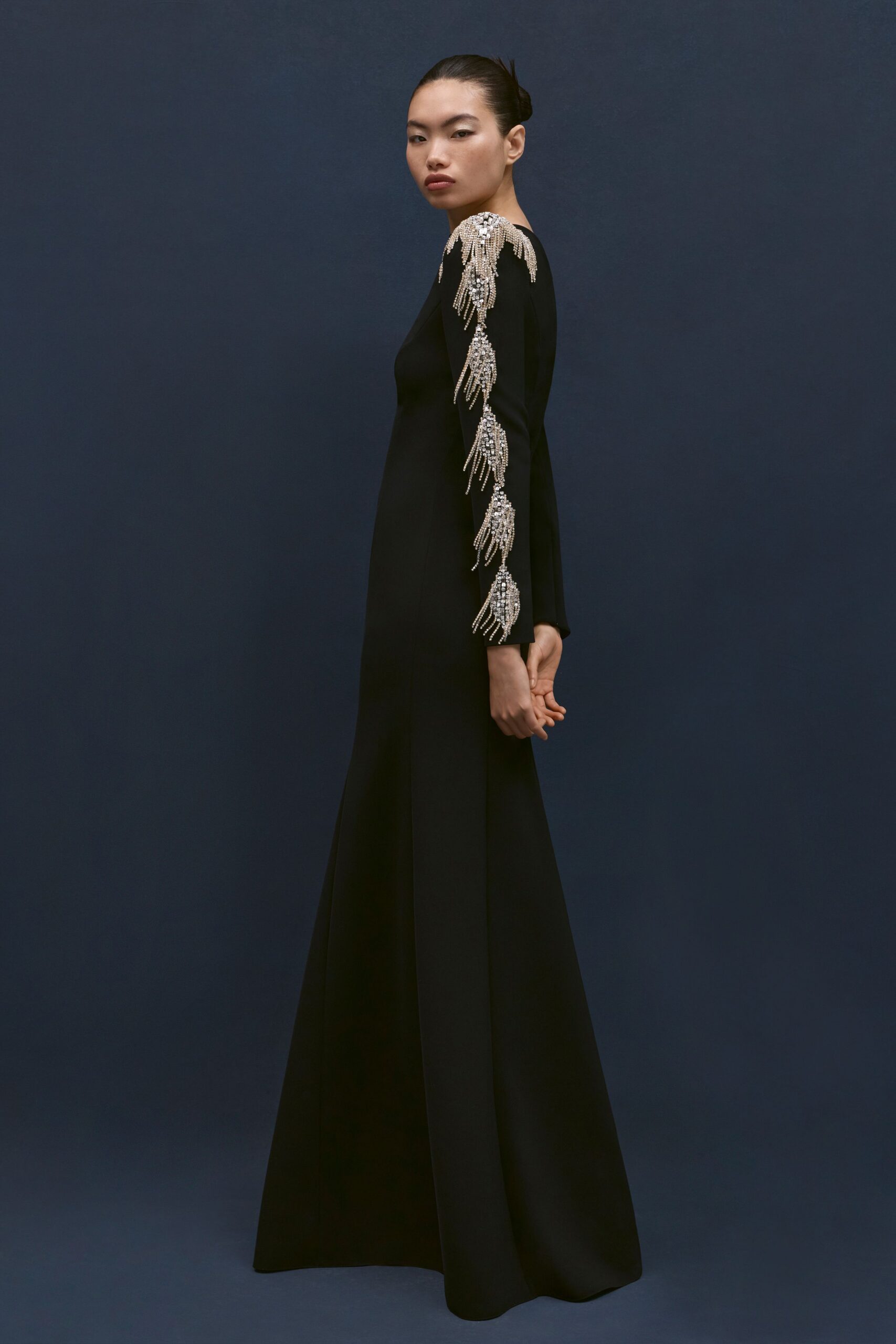 black fitted long-sleeve gown