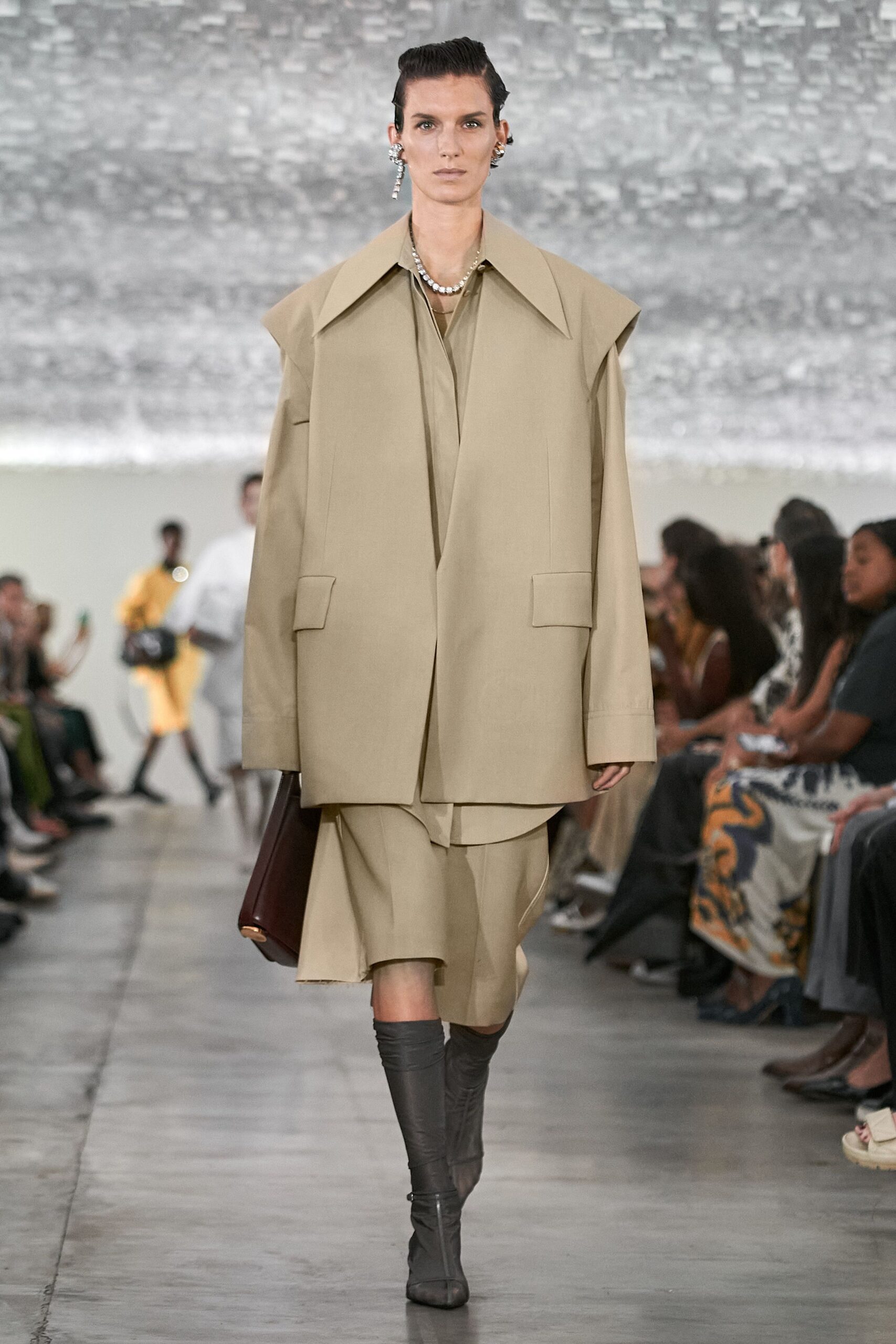 Jil Sander Spring 2024 Ready-to-Wear Look 15