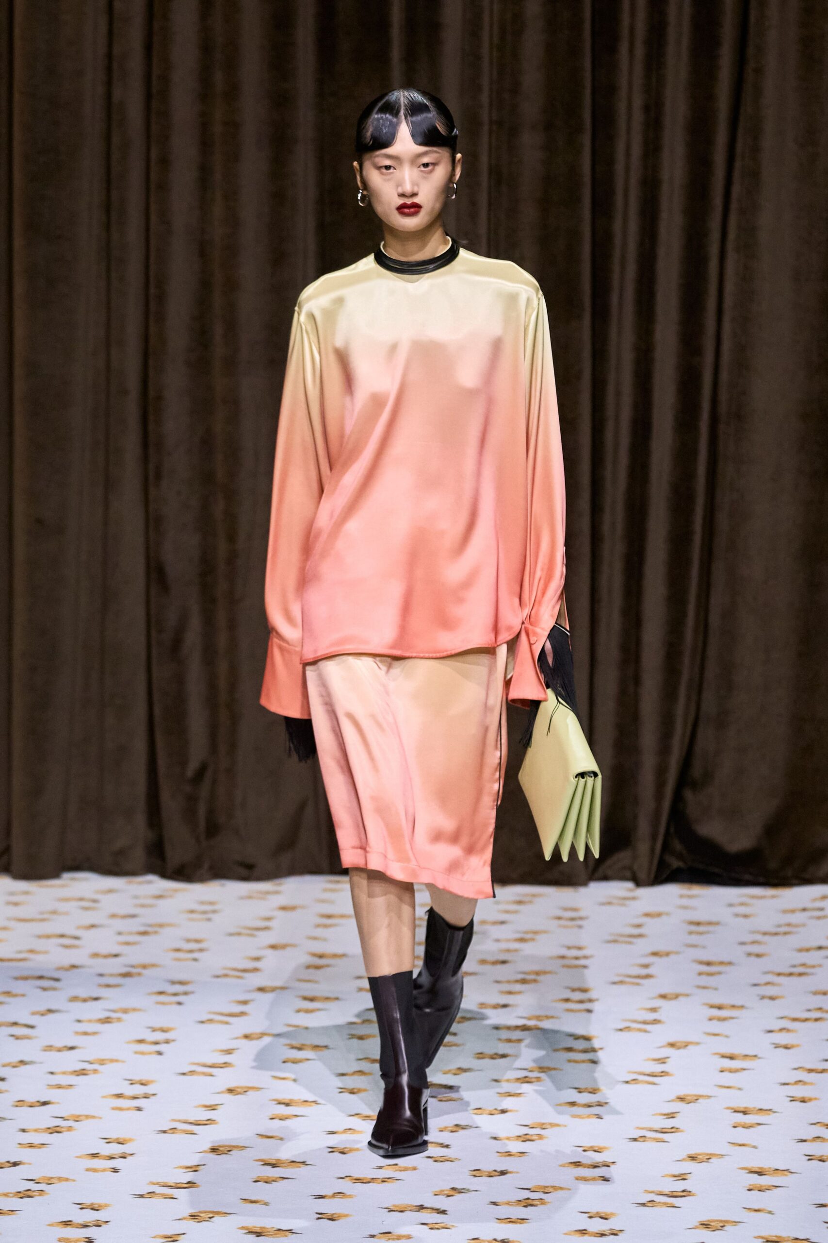 Jil Sander Spring 2025 Ready-to-Wear Look 12