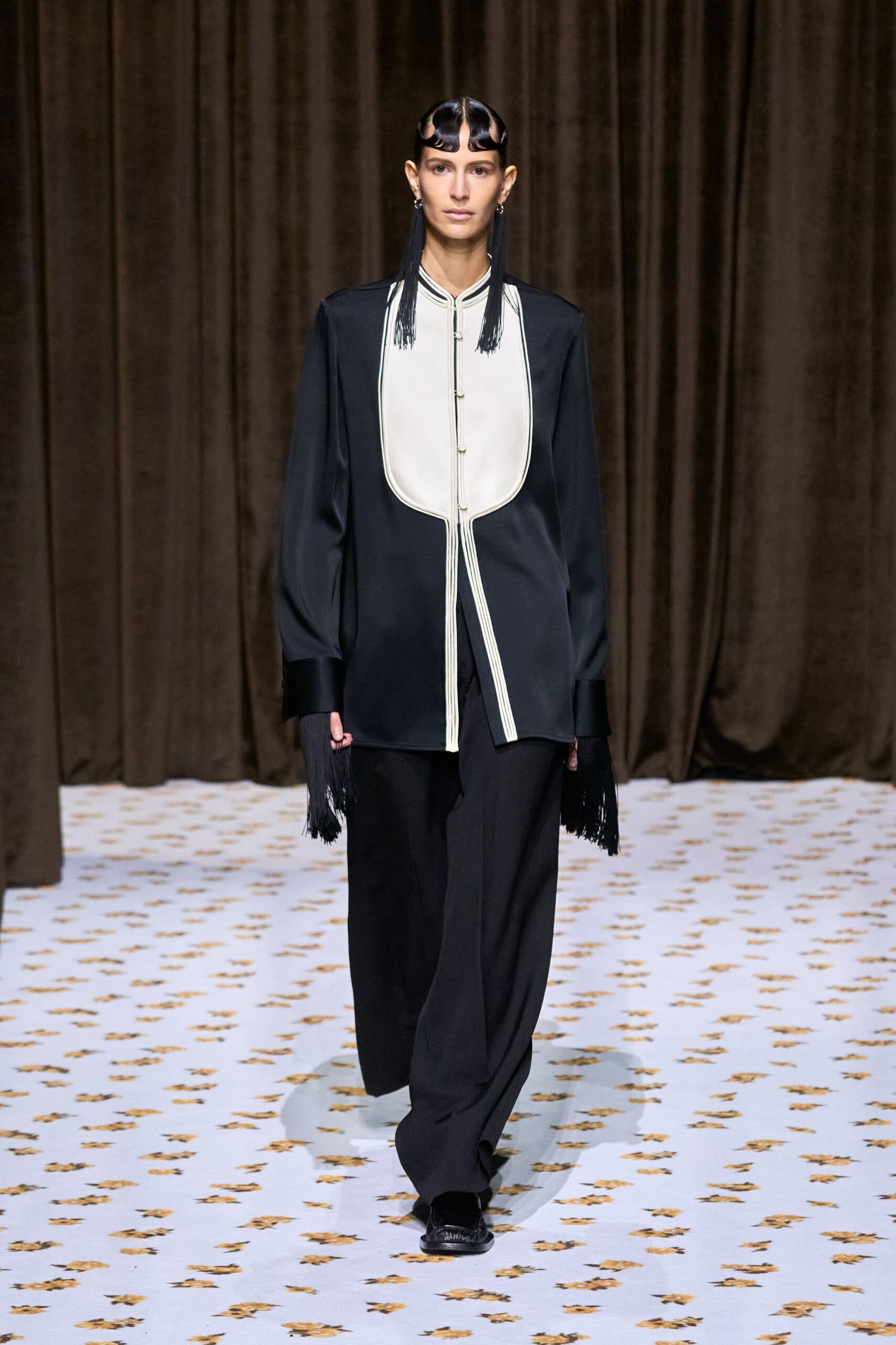 black and white relaxed shirt with pants