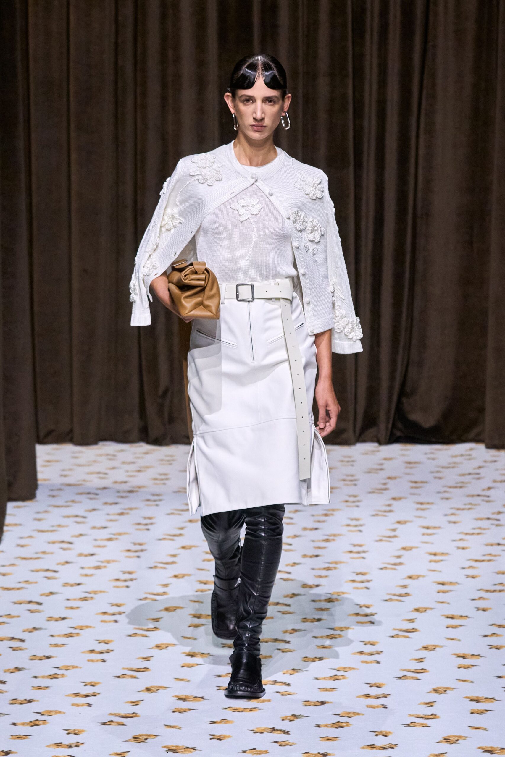 Jil Sander Spring 2025 Ready-to-Wear Look 37
