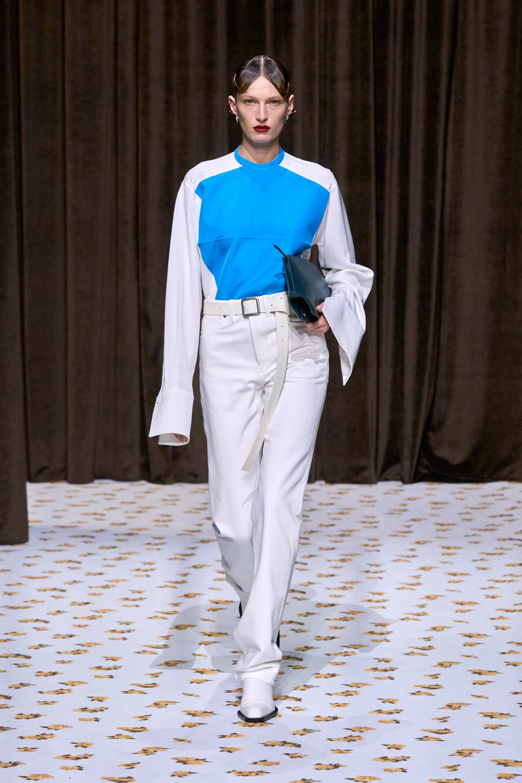 Jil Sander Spring 2025 Ready-to-Wear Look 52