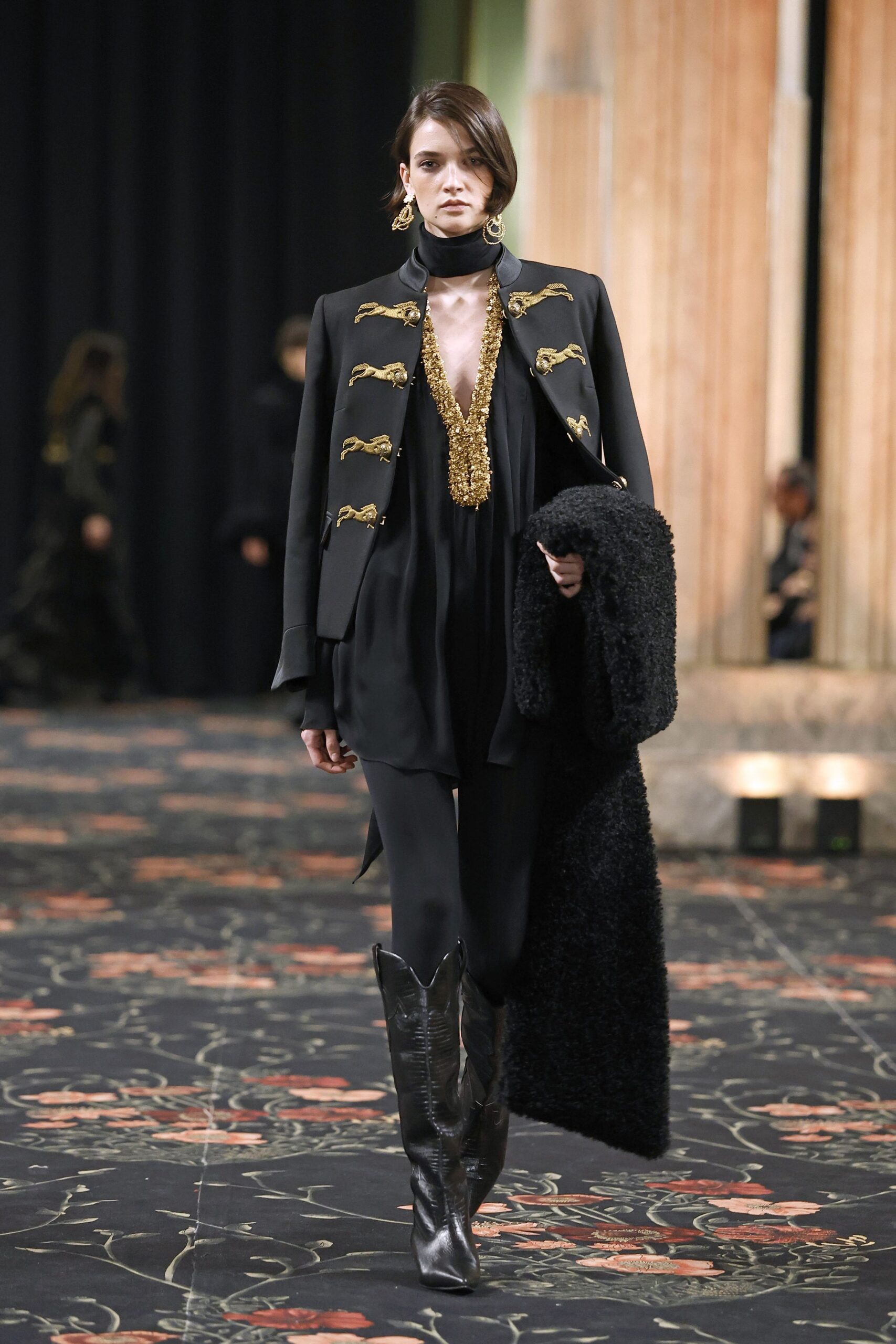 black cotton long-sleeve collared structured buttoned jacket