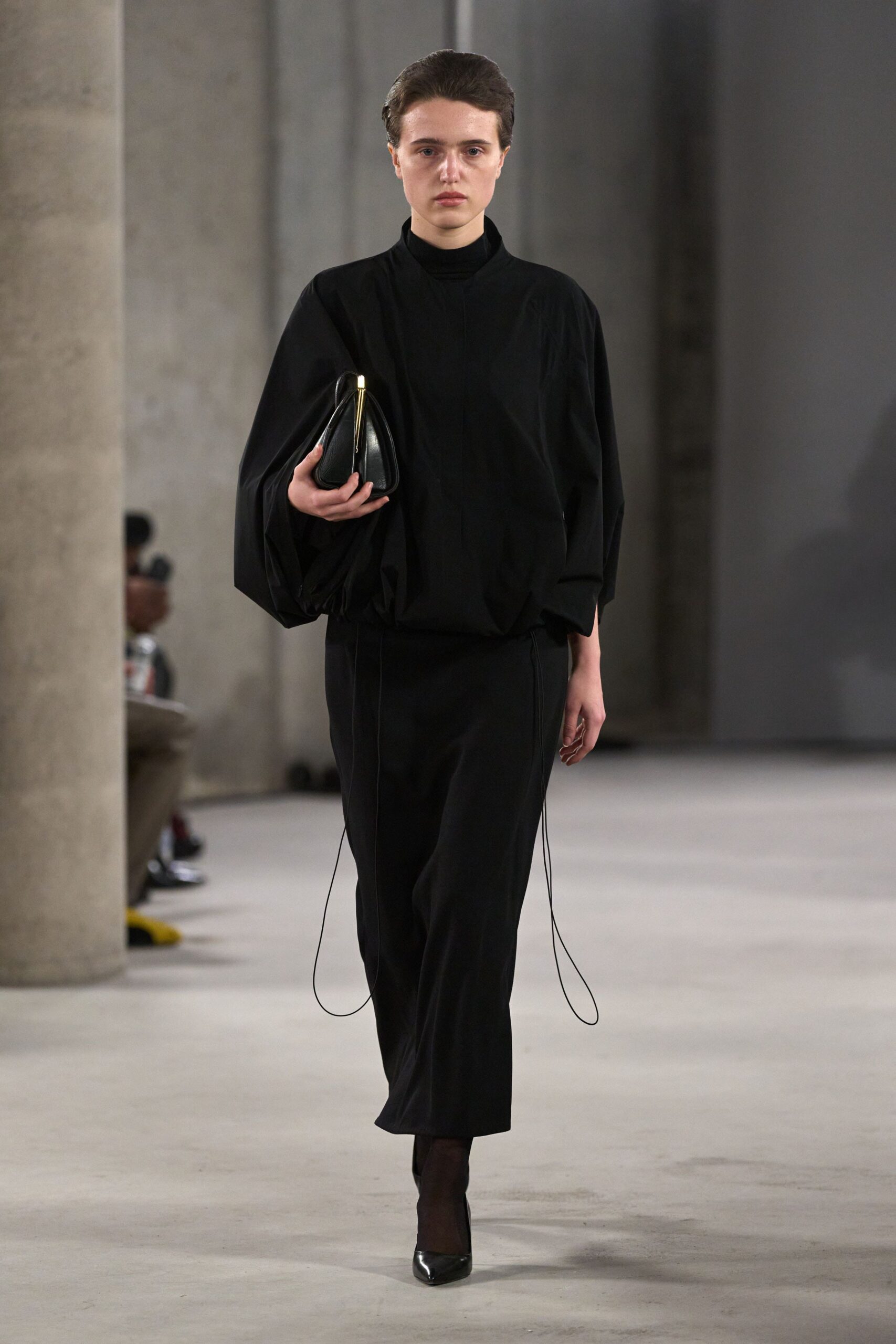 black cotton fitted straight-leg skirt