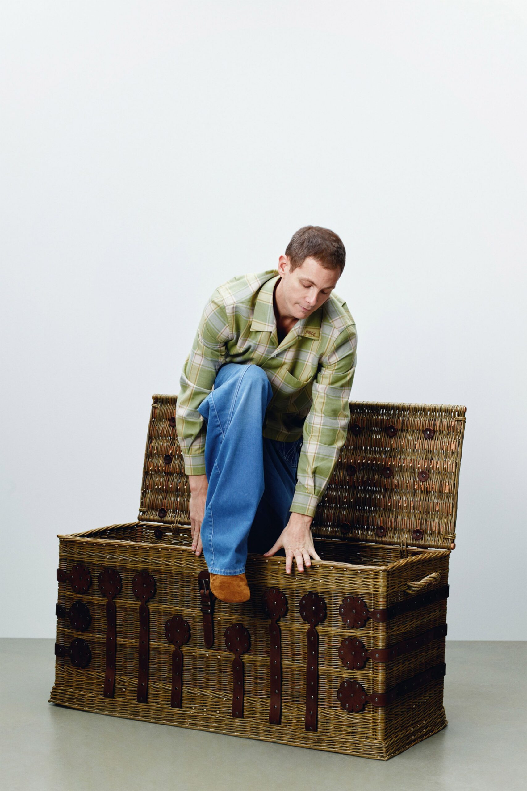 green checked shirt blue jeans