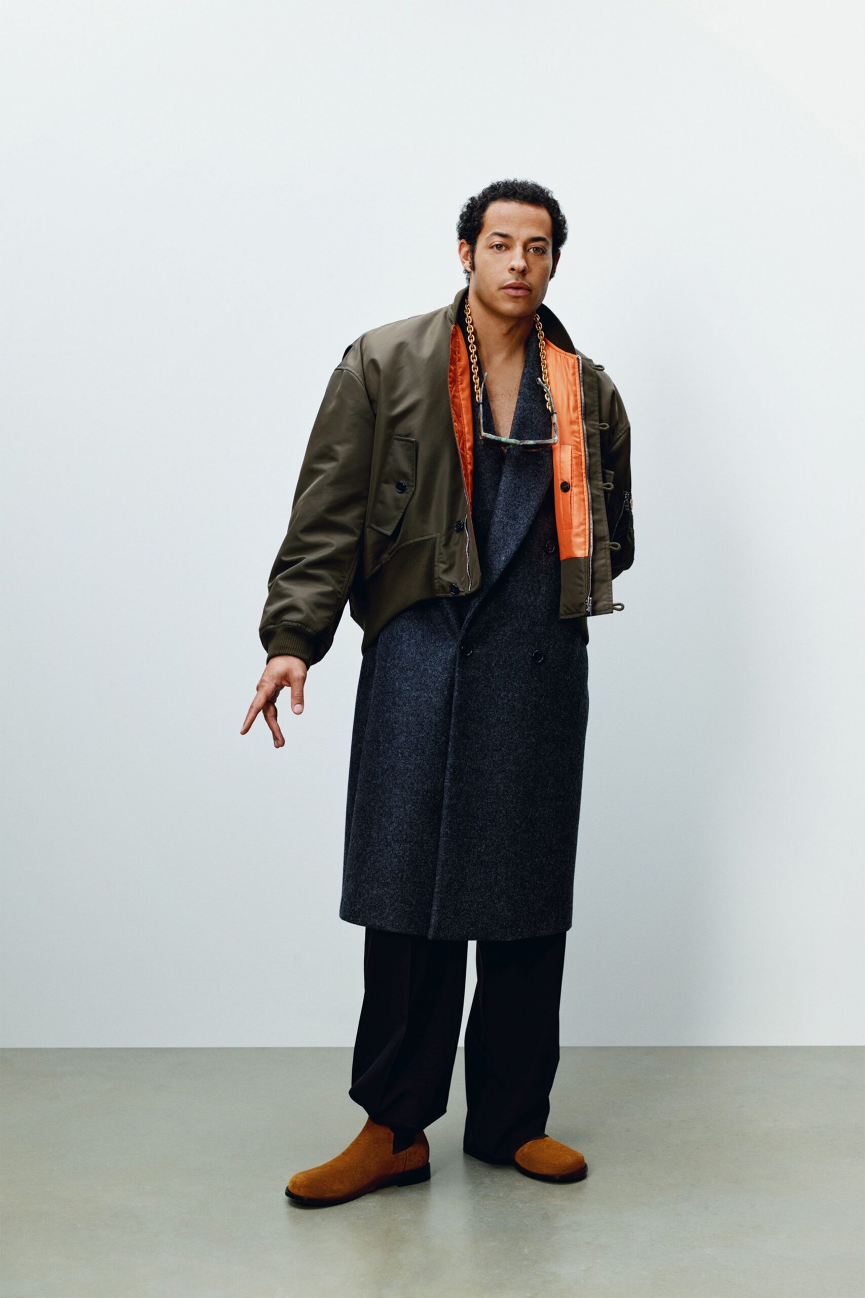 green cotton long-sleeve collared relaxed zippered jacket