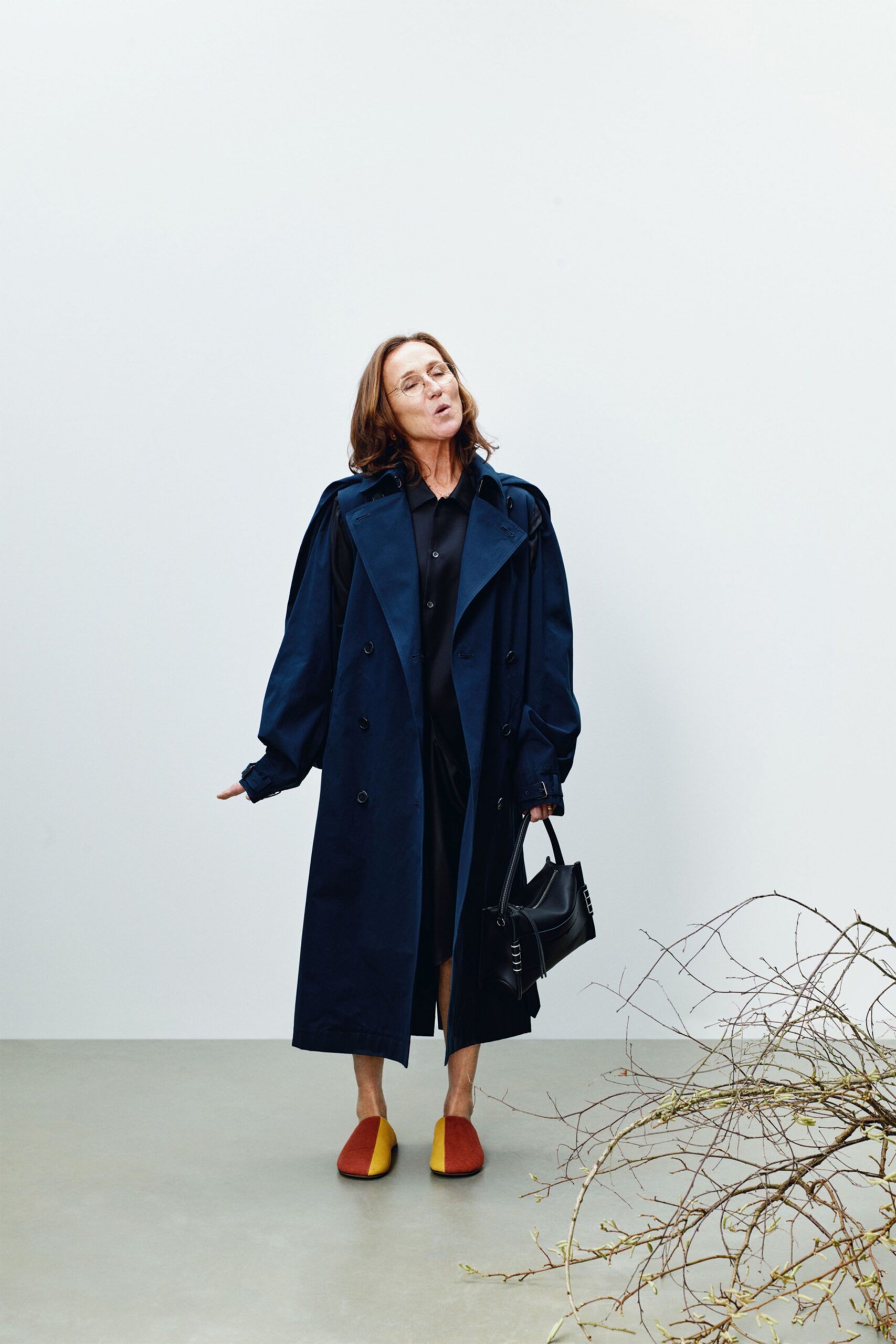 blue cotton long-sleeve collared relaxed trench