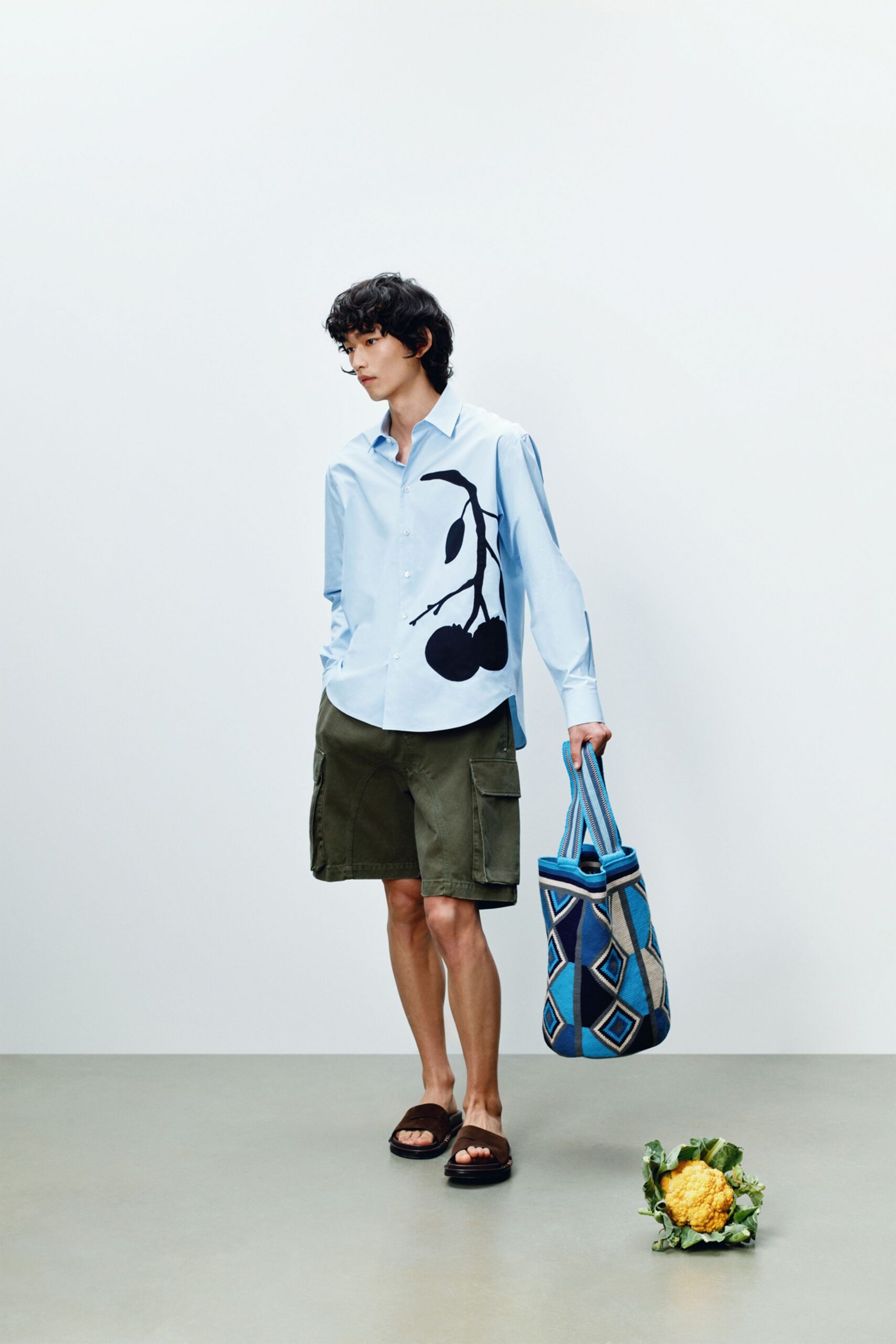 blue cotton long-sleeve collared relaxed printed shirt