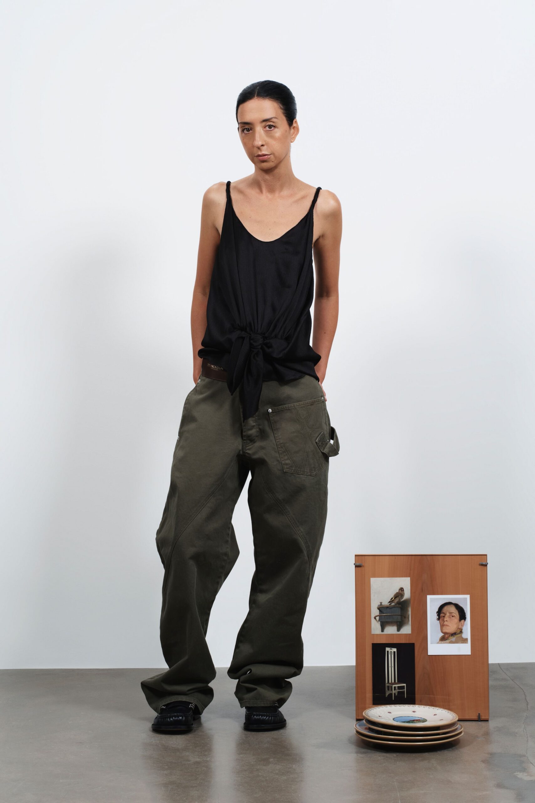green cotton relaxed cargo pants
