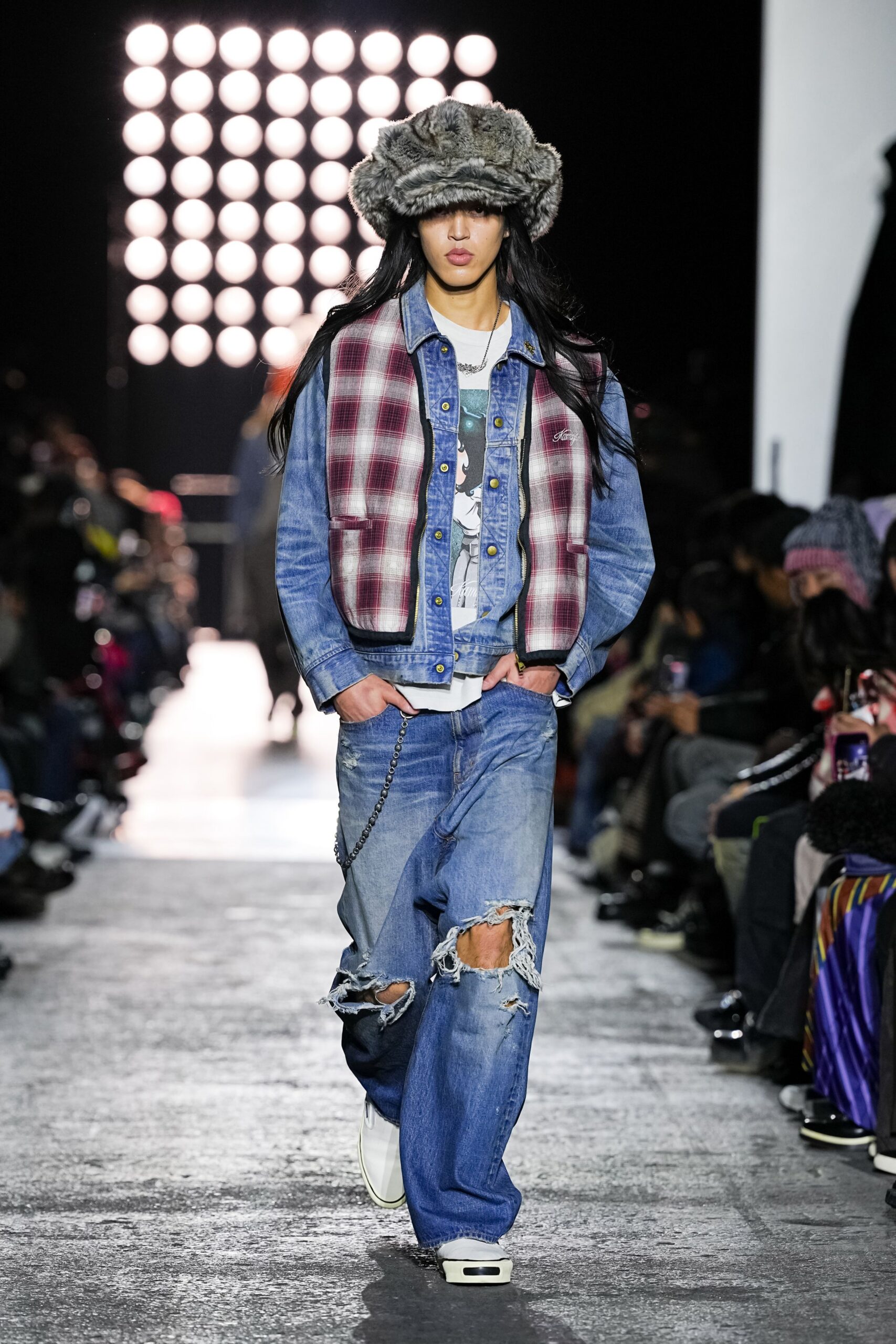 blue denim sleeveless relaxed checked jacket
