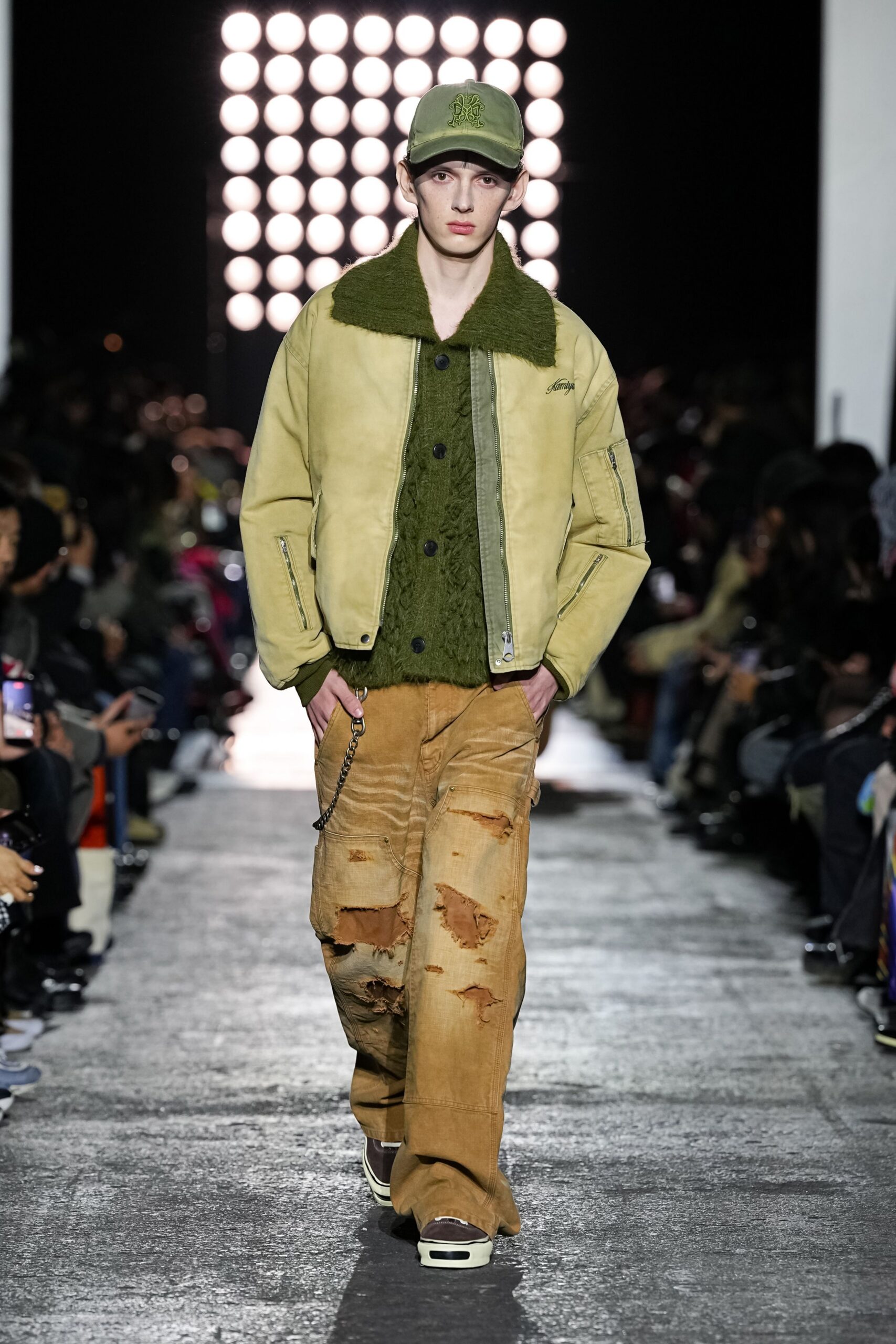 brown denim relaxed distressed pants