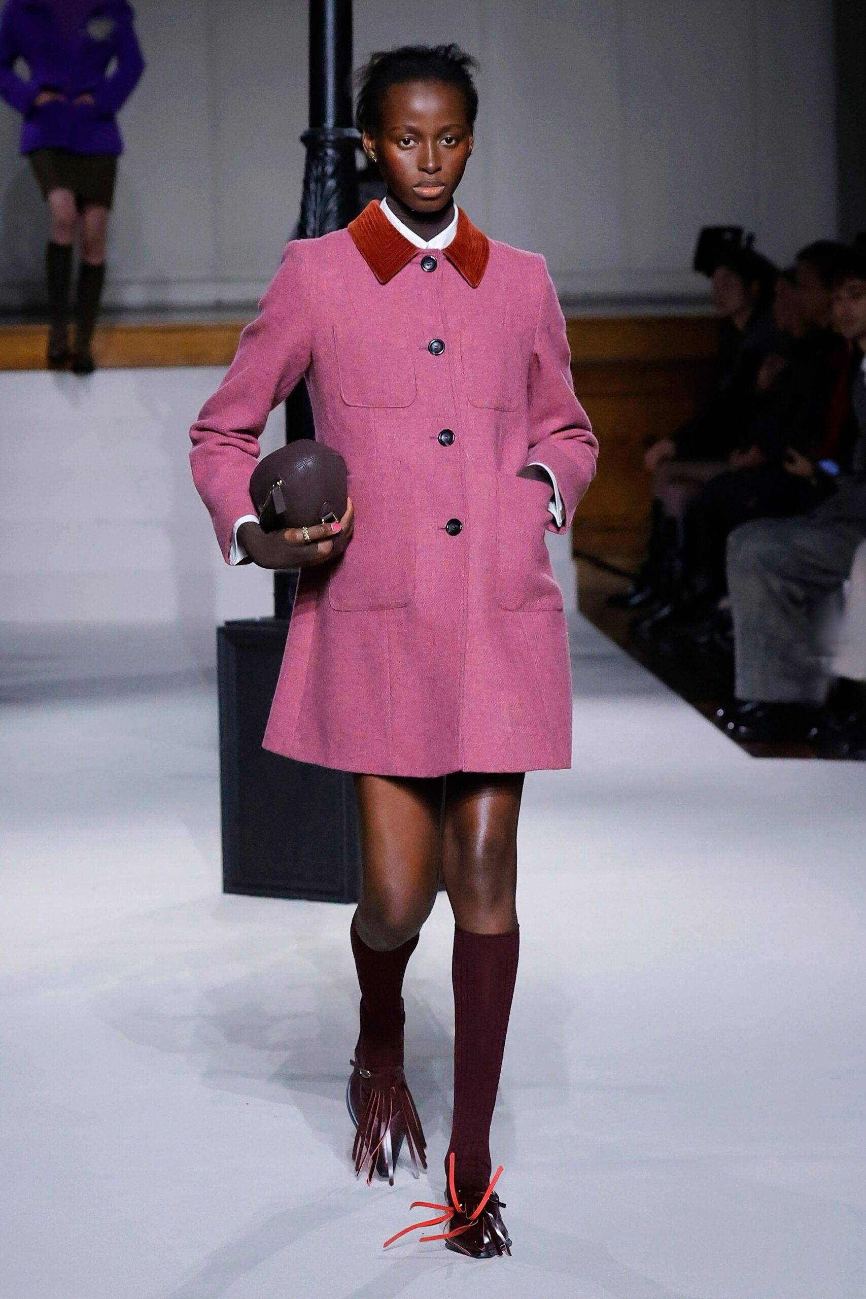 pink wool long-sleeve collared fitted buttoned short coat