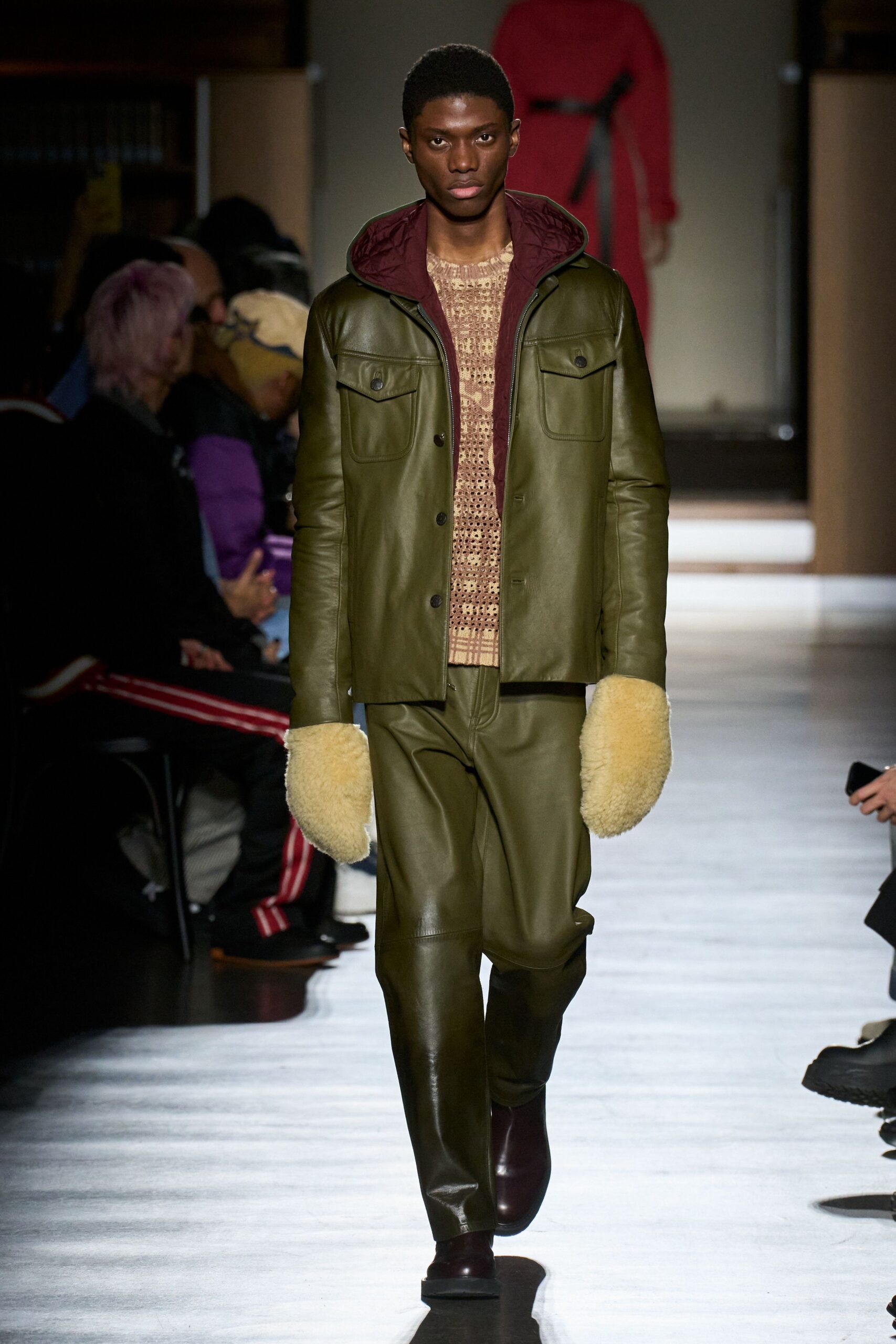 green leather long-sleeve collared relaxed buttoned pockets jacket