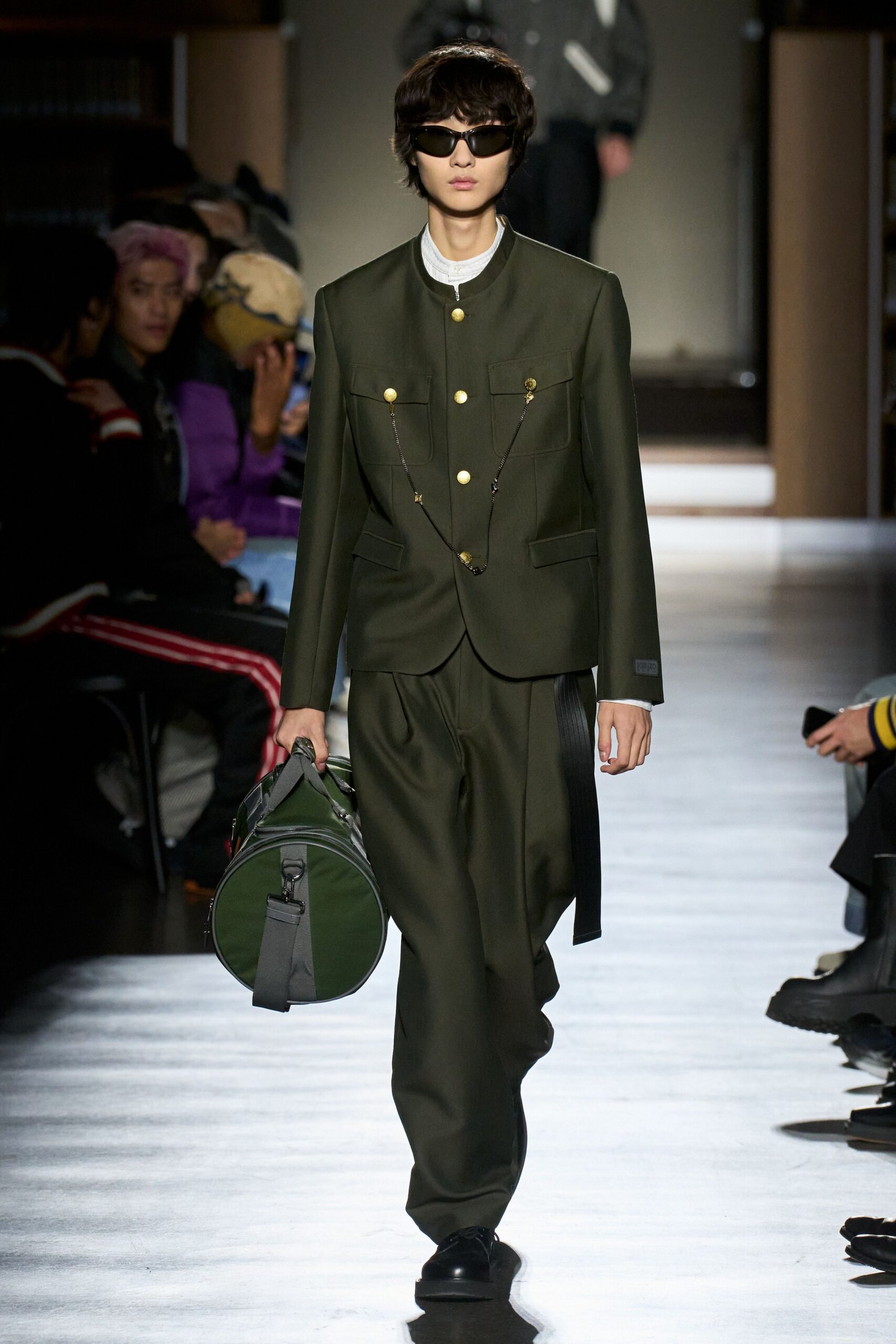 green cotton long-sleeve collared tailored buttoned suit