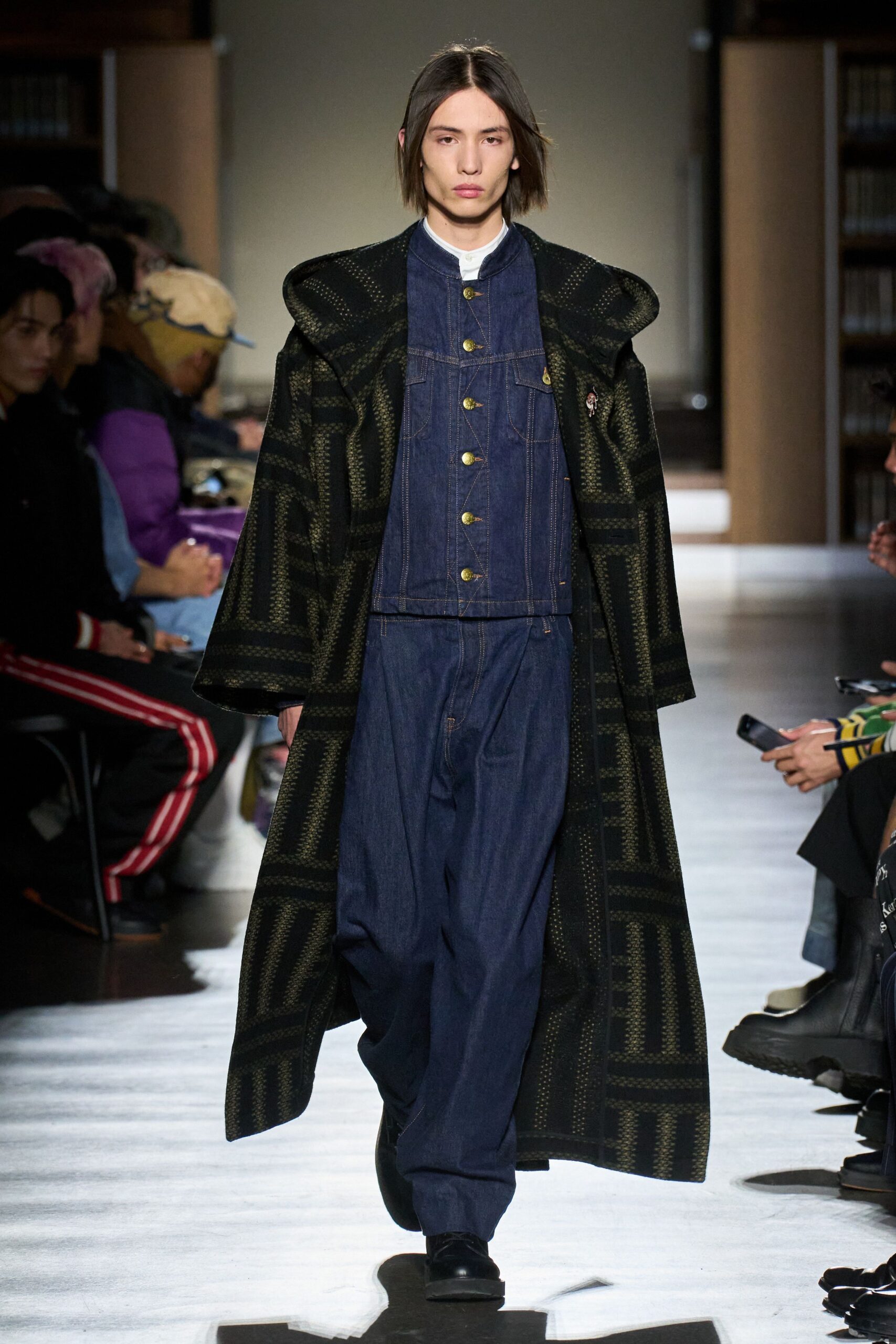 black cotton long-sleeve collared relaxed layered coat