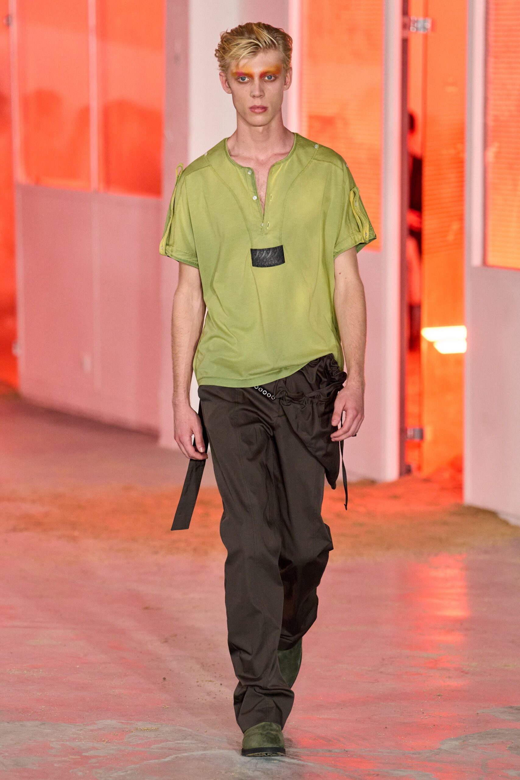 black cotton relaxed cargo pants