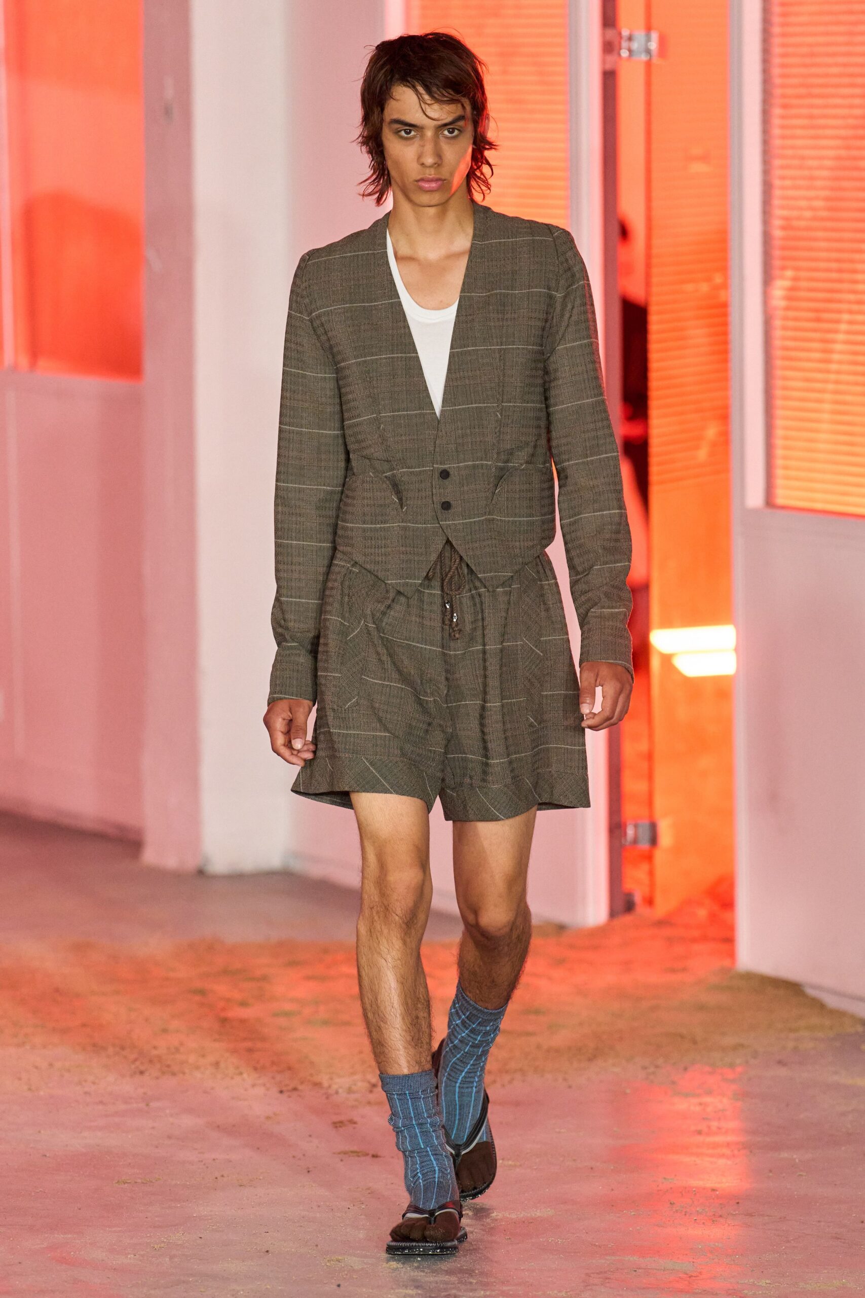 brown cotton long-sleeve collared fitted checked blazer