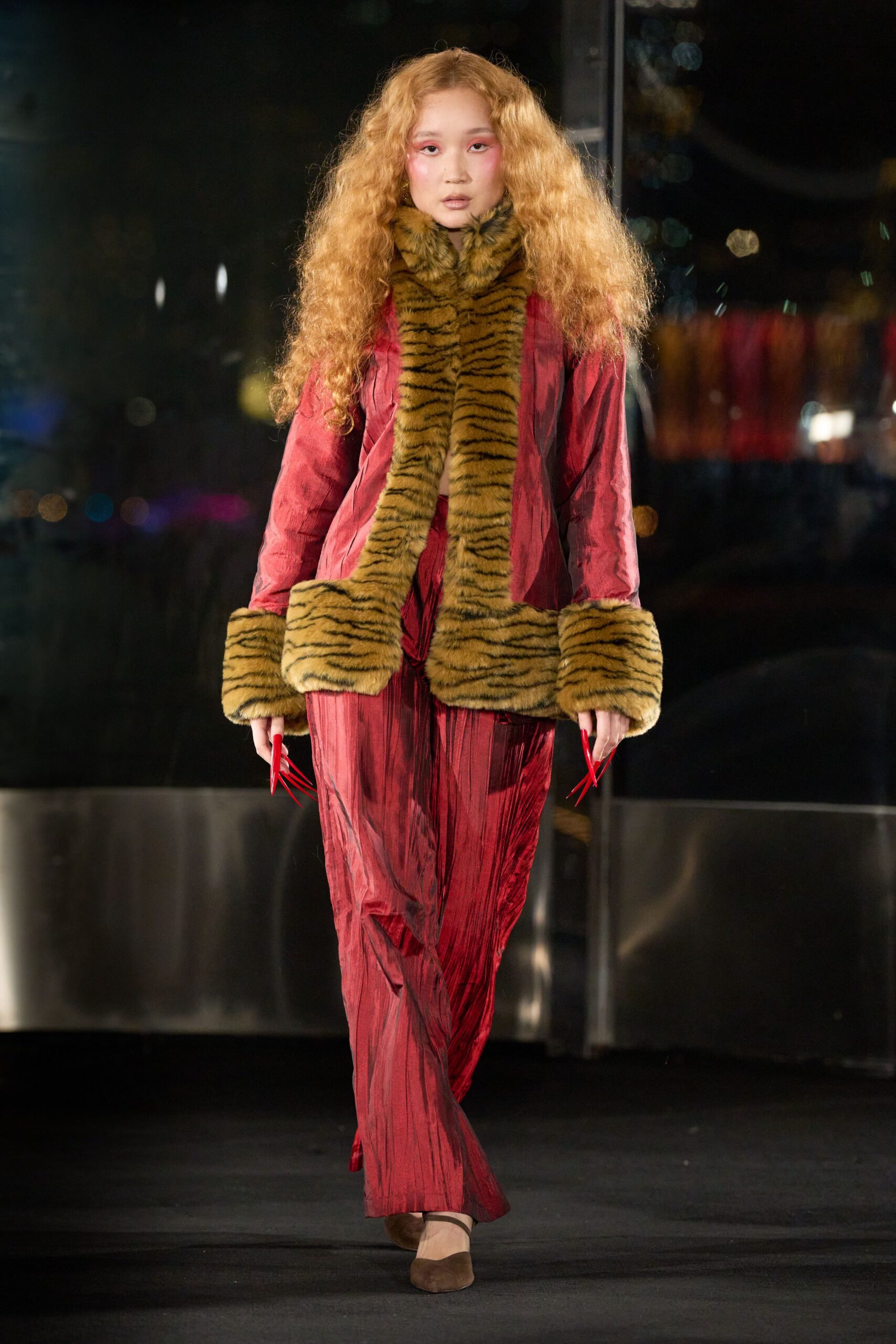 red velvet long-sleeve collared fitted pleated fringed jacket