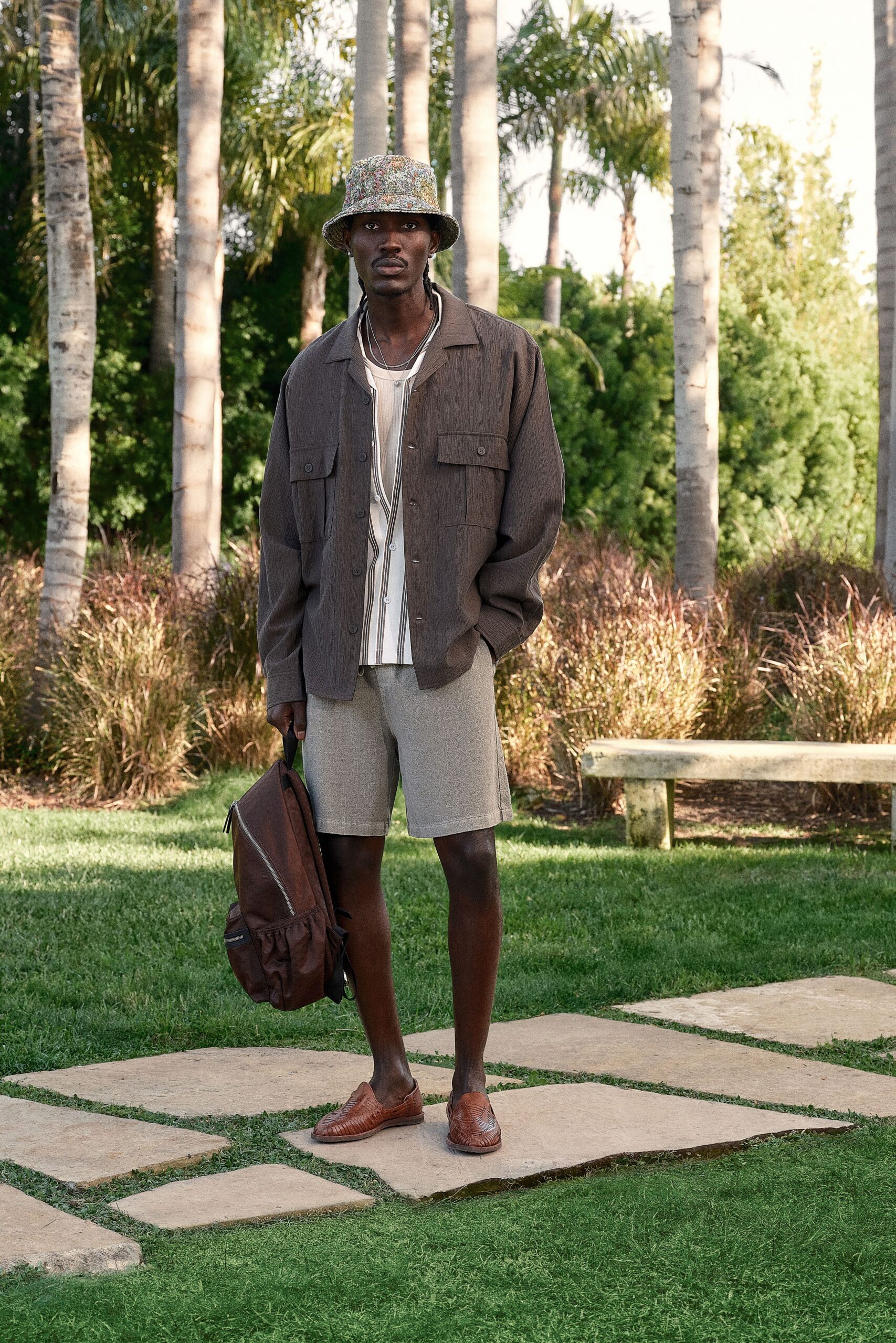 beige cotton relaxed straight-leg shorts