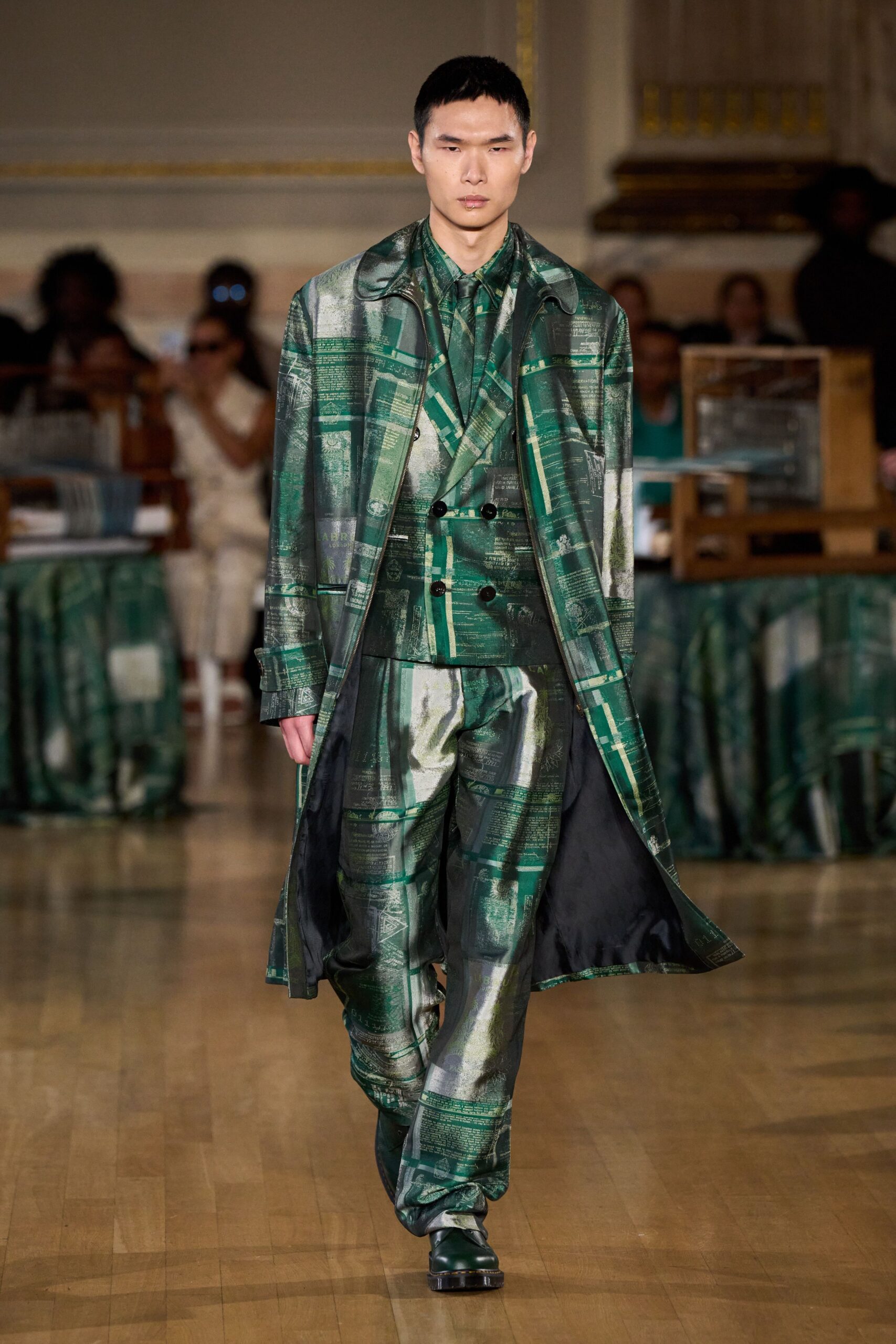 green silk long-sleeve collared fitted printed suit