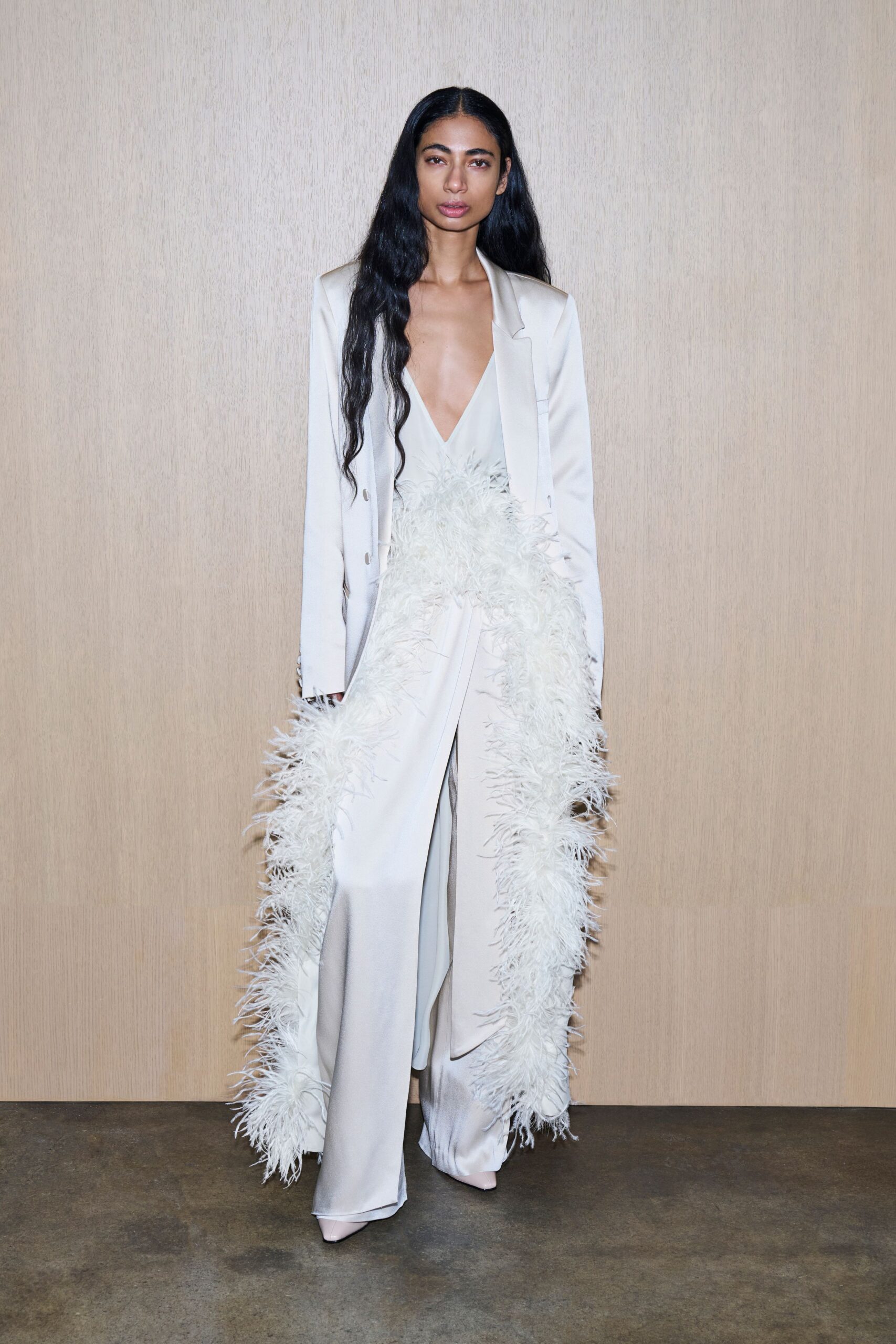 white silk long-sleeve collared fitted buttoned jacket