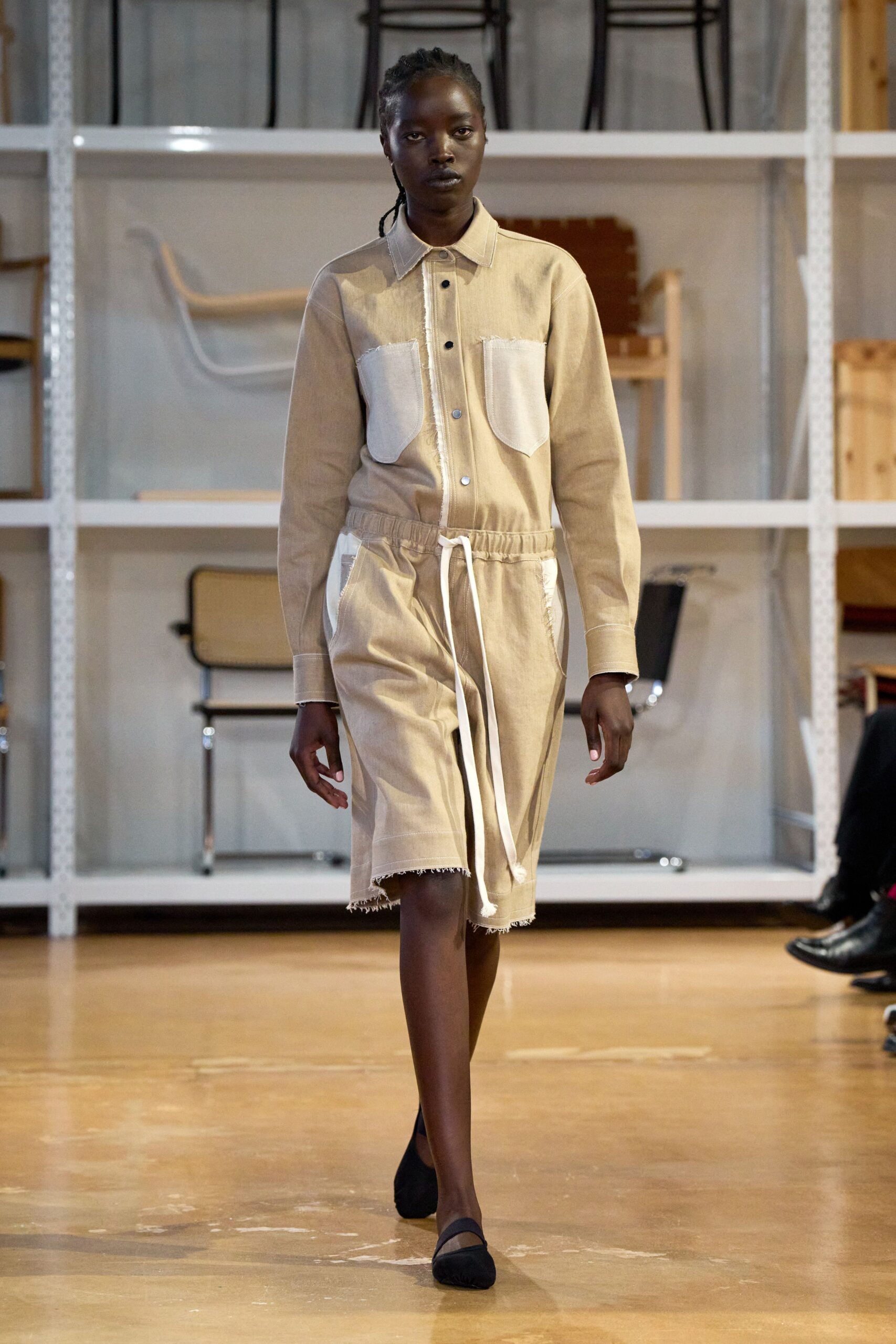 beige cotton long-sleeve collared relaxed buttoned pockets shirt-dress