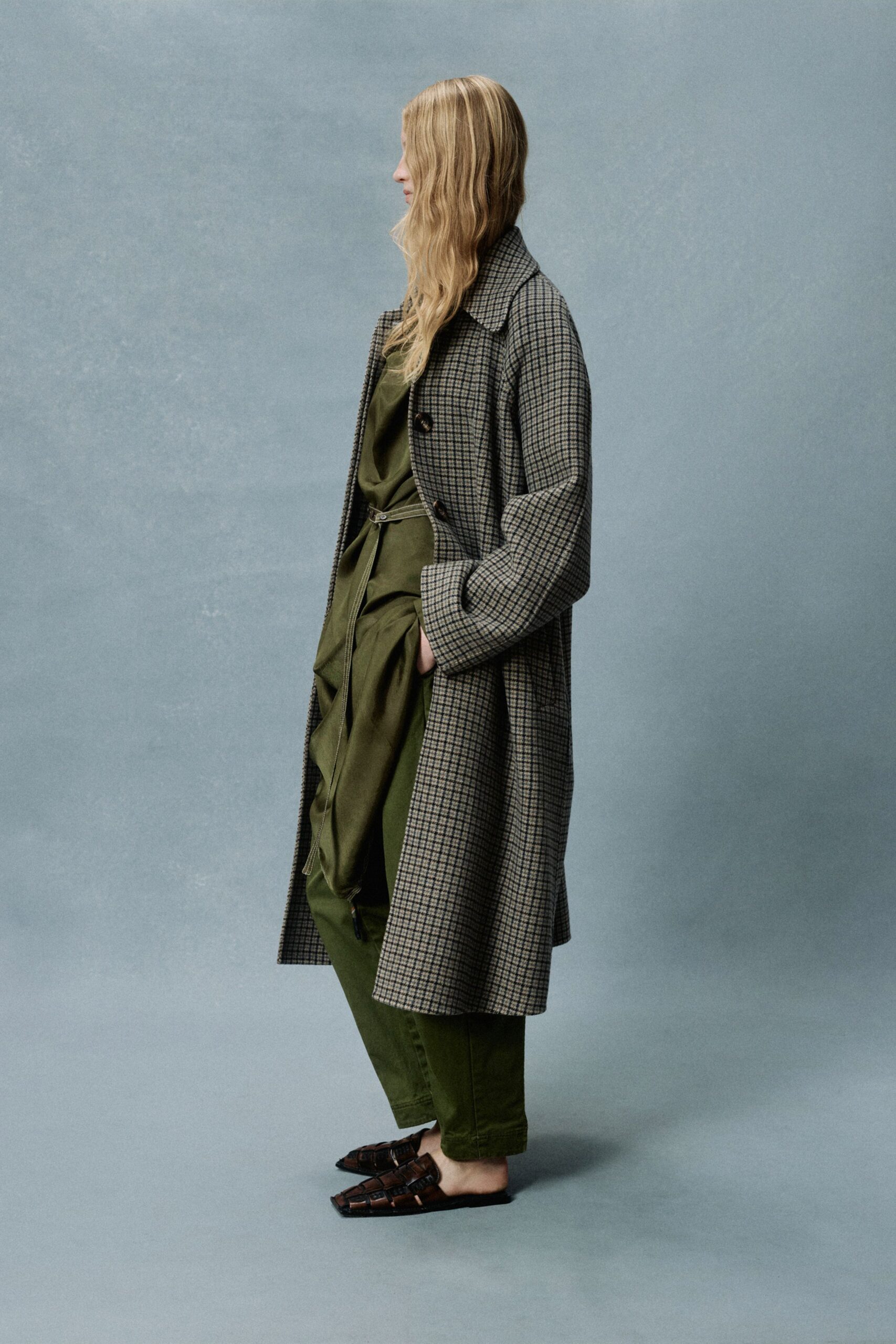 gray wool long-sleeve collared relaxed checked coat